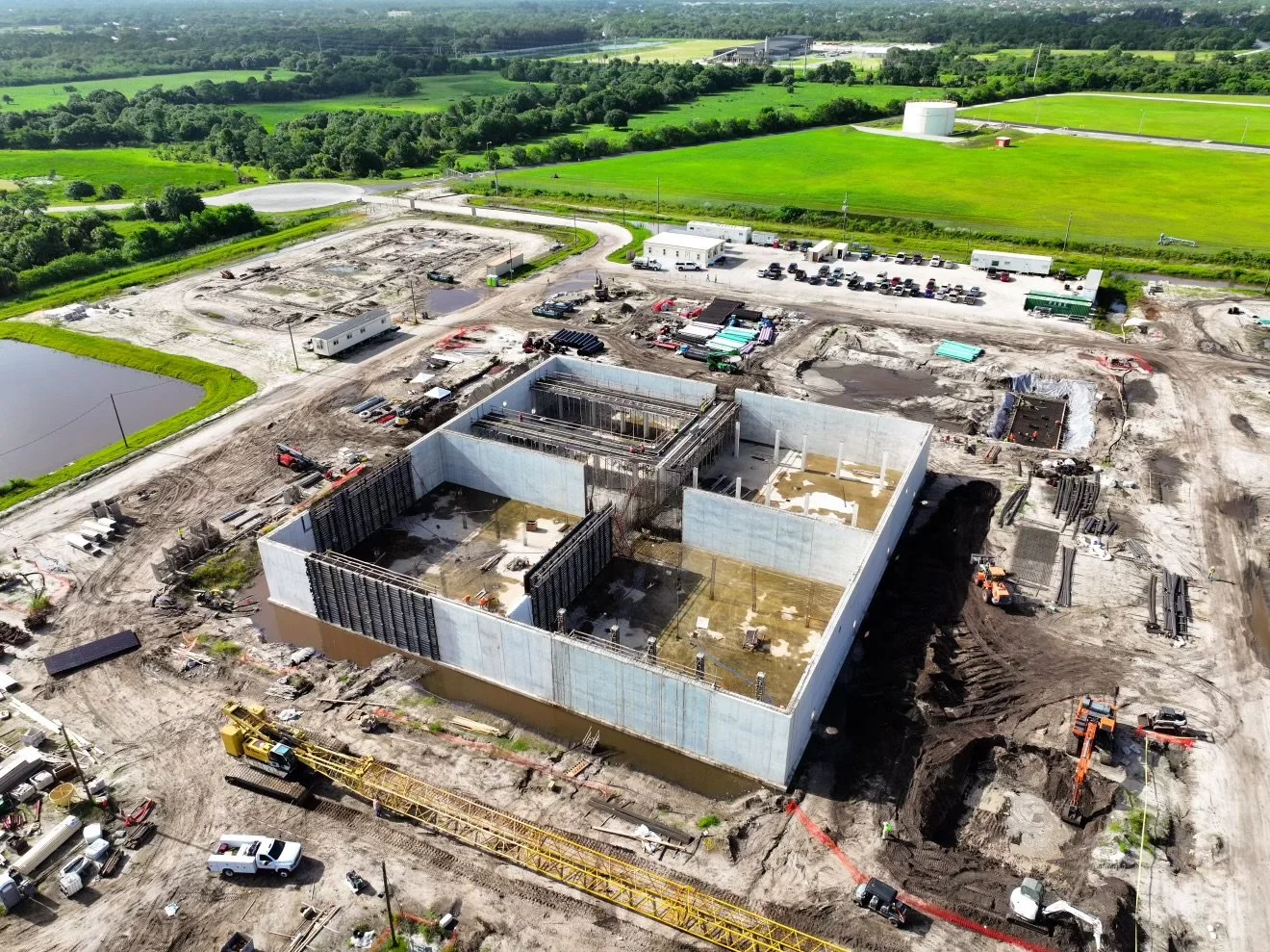 NEW PHOTOS: Aerial views of the final concrete wall pour