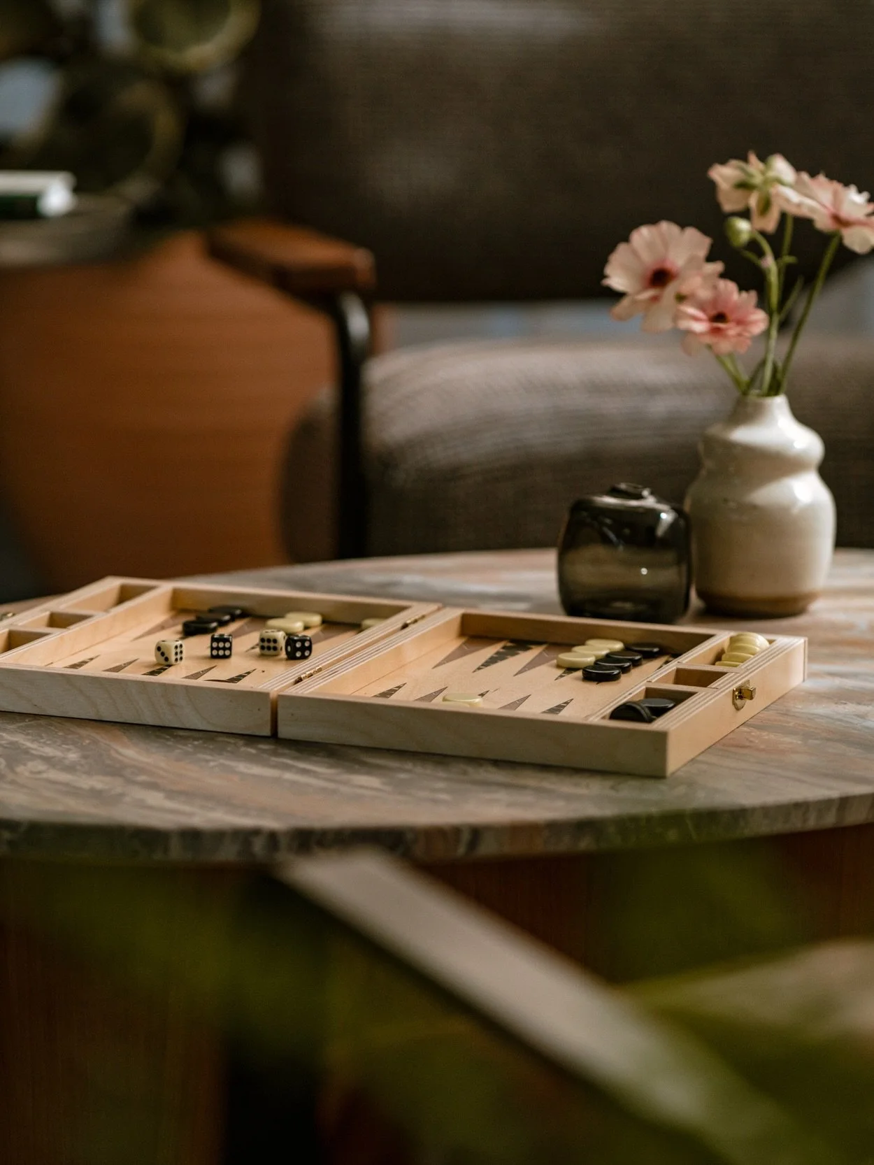 It&rsquo;s the little moments that stay with you. The quiet morning light through the window, the textures under your fingertips, the pause before stepping back out into the city. Designing @populushotel_seattle was about shaping those subtle experie