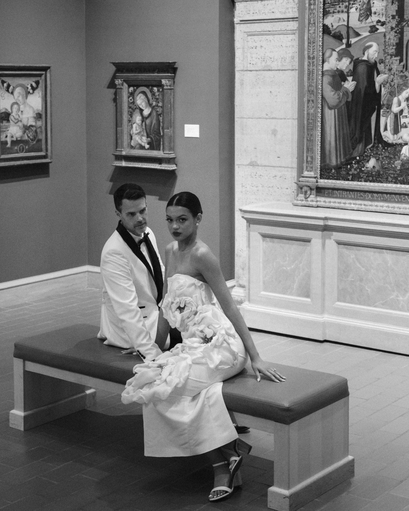 Museum Muse 🤳

Philbrook Museum Wedding | Tulsa Wedding | Tulsa Luxury Wedding | Destination Wedding Photographer

Wedding Professionals:
Venue | Philbrook Museum of Art | @philbrookmuseum
Planning &amp; Design | Britt Jones Co | britt.jones.co
Agen