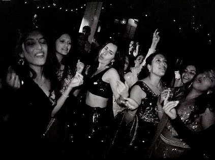 Party 4 u 💋🍾🪩

Photographer + Videographer + Content:&nbsp;@davidannweddings
Planning &amp; Design:&nbsp;@yourperfectbridesmaid
Lead Planner:&nbsp;@jenah_ypbweddings
YPB Associates:&nbsp;@portlandweddingplanners
Venue: @leftbankannex 
Florist:&nbs