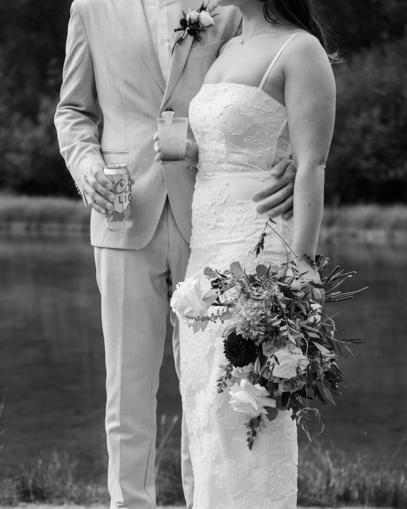 Shannon and Luke embarked on a grand adventure with an intimate September wedding celebration in Sunriver, surrounded by lush greenery and serene lakeside views. The crisp autumn air was filled with laughter and tears of joy as they exchanged their v
