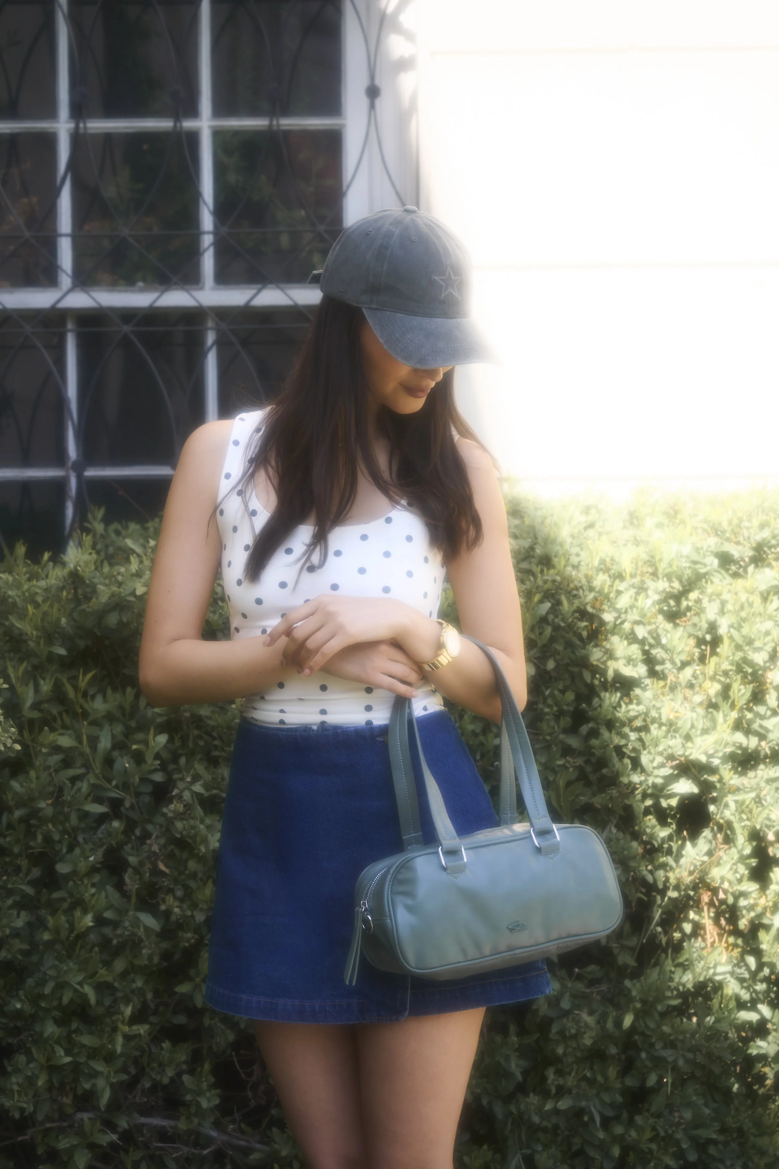 moda, lifestyle, outdoor, fotografia en contexto, fotografía moda, fotografía, catálogo online, catalogo moda, vestuario, carteras, bolsos, mochilas, accesorios, fashion