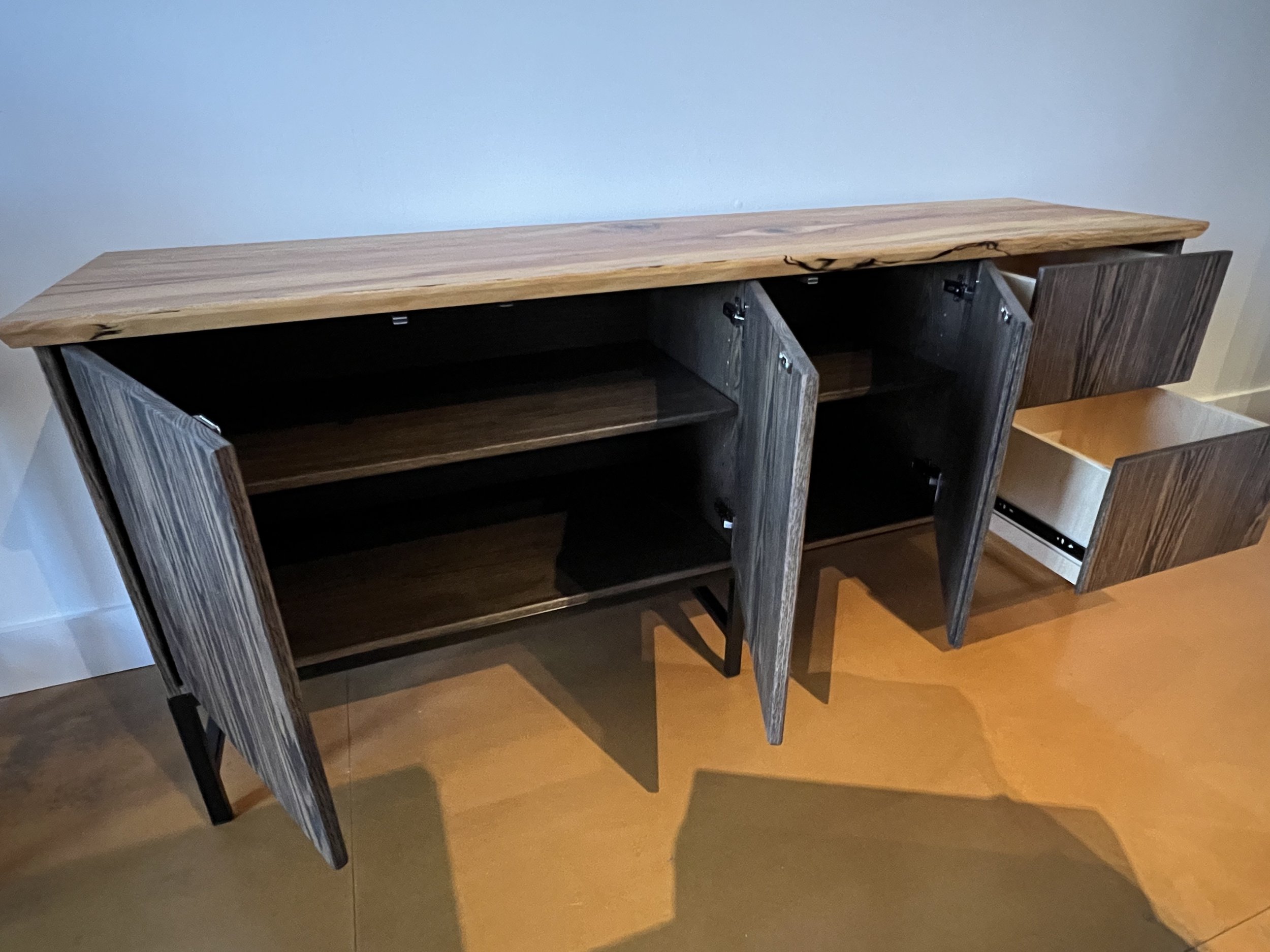 Buffet-open1.jpg