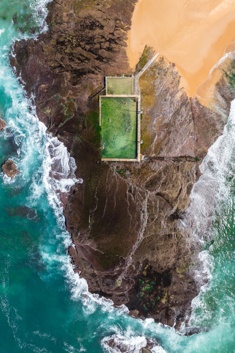 Ocean Surrounds