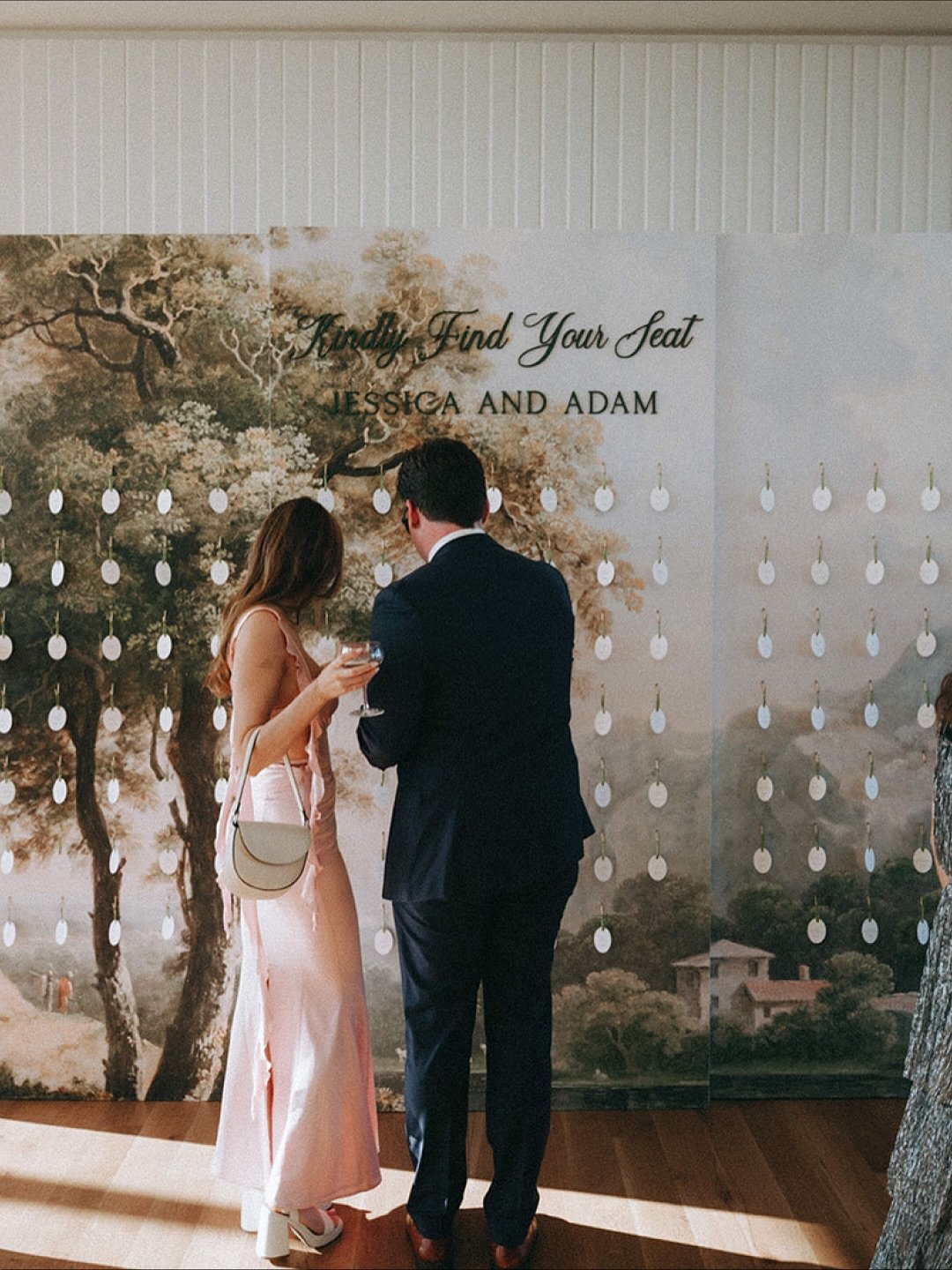 We loved bringing this design to life for Jessica and Adam. The escort display of names and keys felt like such a romantic, storytelling detail &mdash; every guest finding their way into the evening&rsquo;s celebration. The florals by @festooncharles