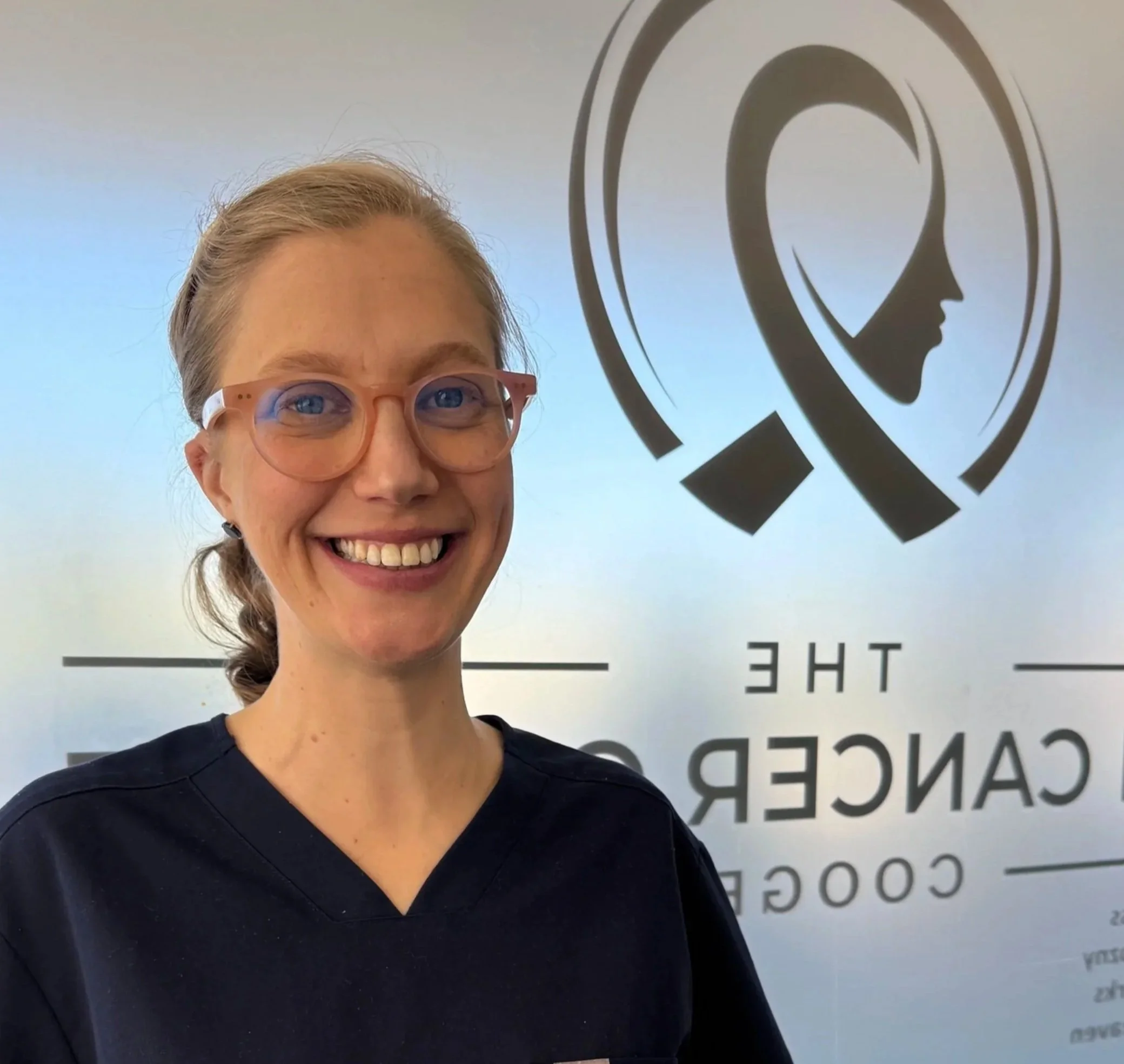 Dr Caroline Roth