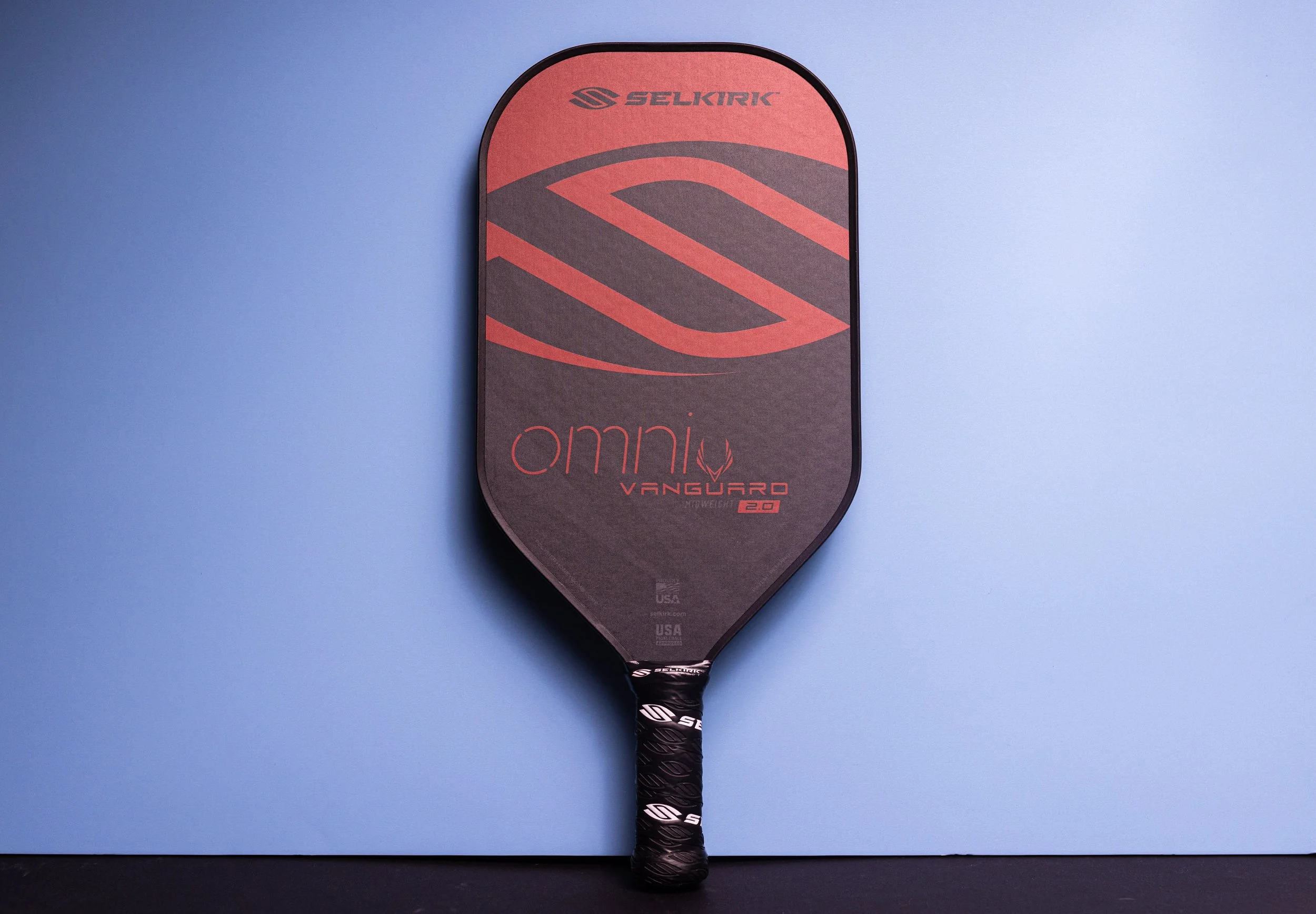 Selkirk Vanguard 2.0 Omni pickleball paddle front view Selkirk Vanguard 2.0 Omni pickleball paddle front view