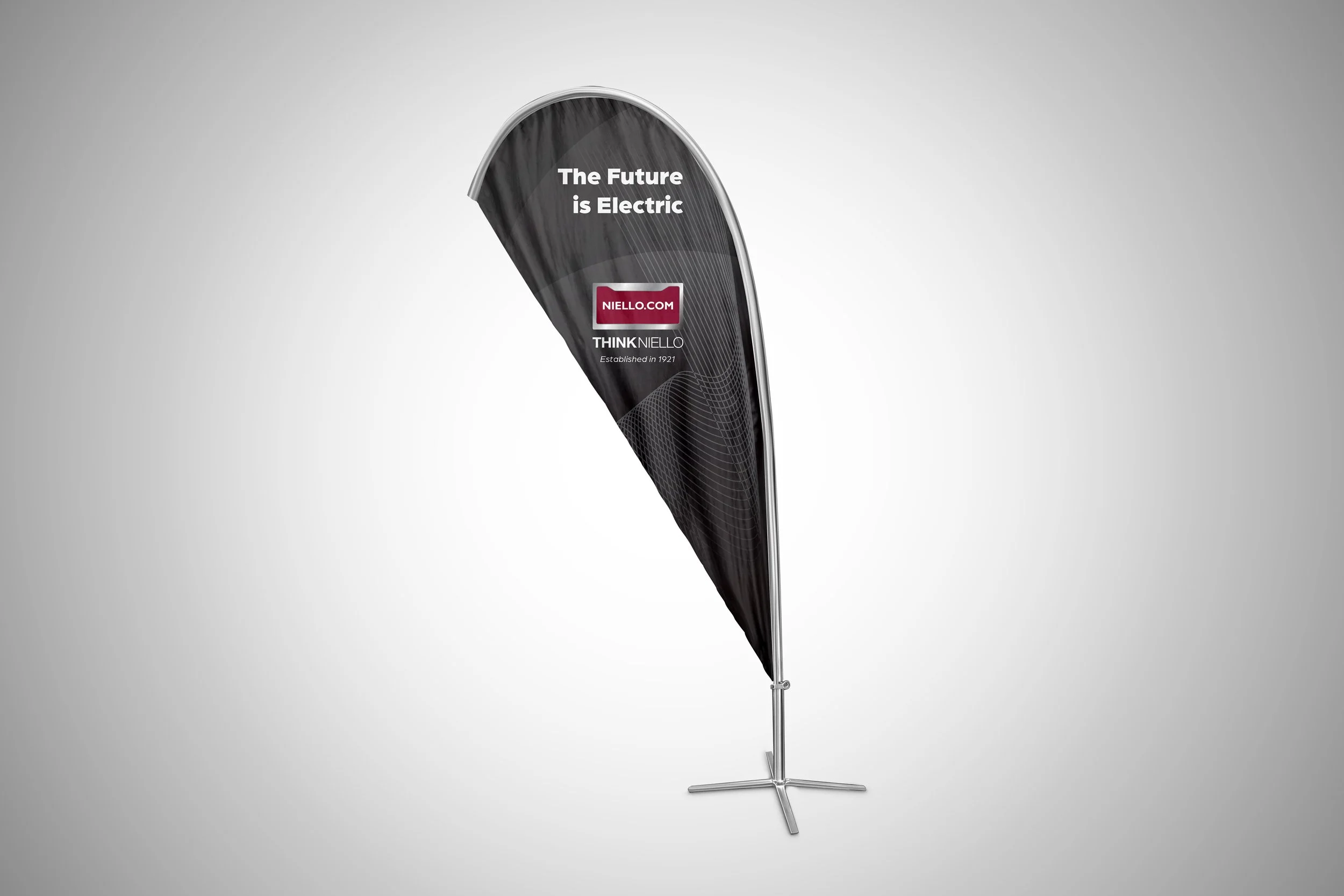 NielloConcours2025_TearDropFlag_mockup.jpg