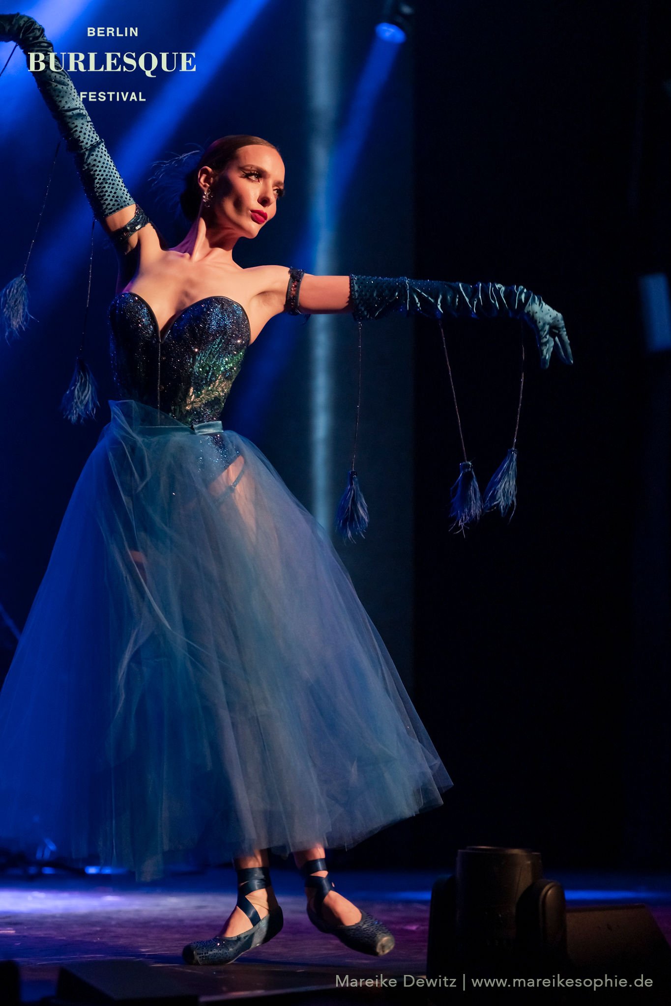 berlinburlesquefestivalbrookebird4.JPG