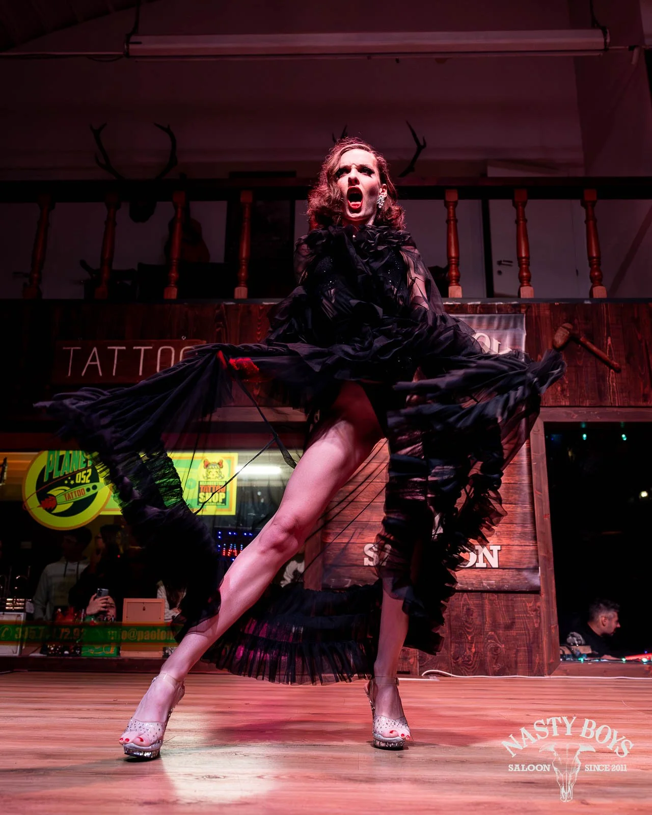 nastyboyssaloontrevisoitalybrookebirdburlesque25.JPG