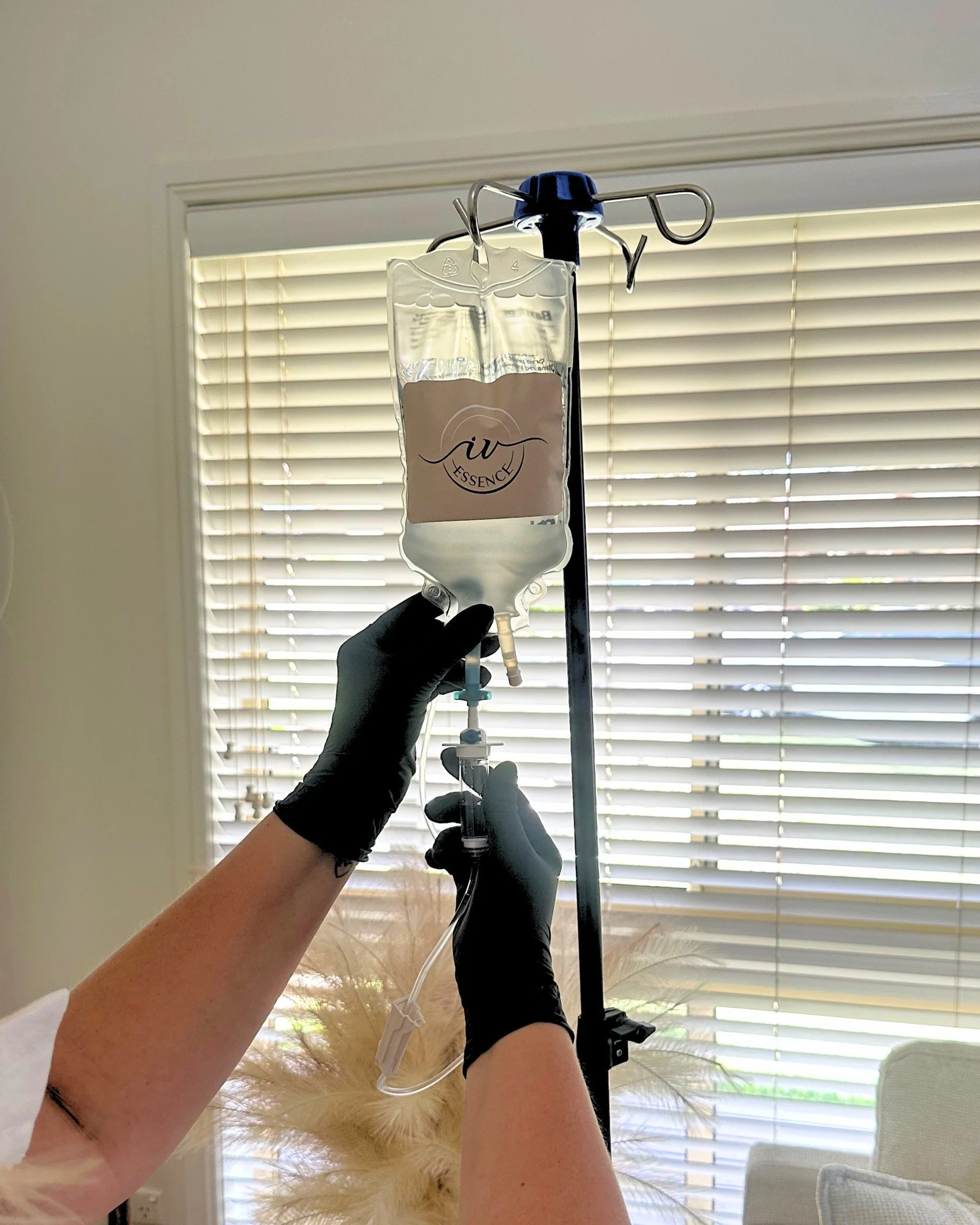 IVEssence- Love A Fair 8.jpeg