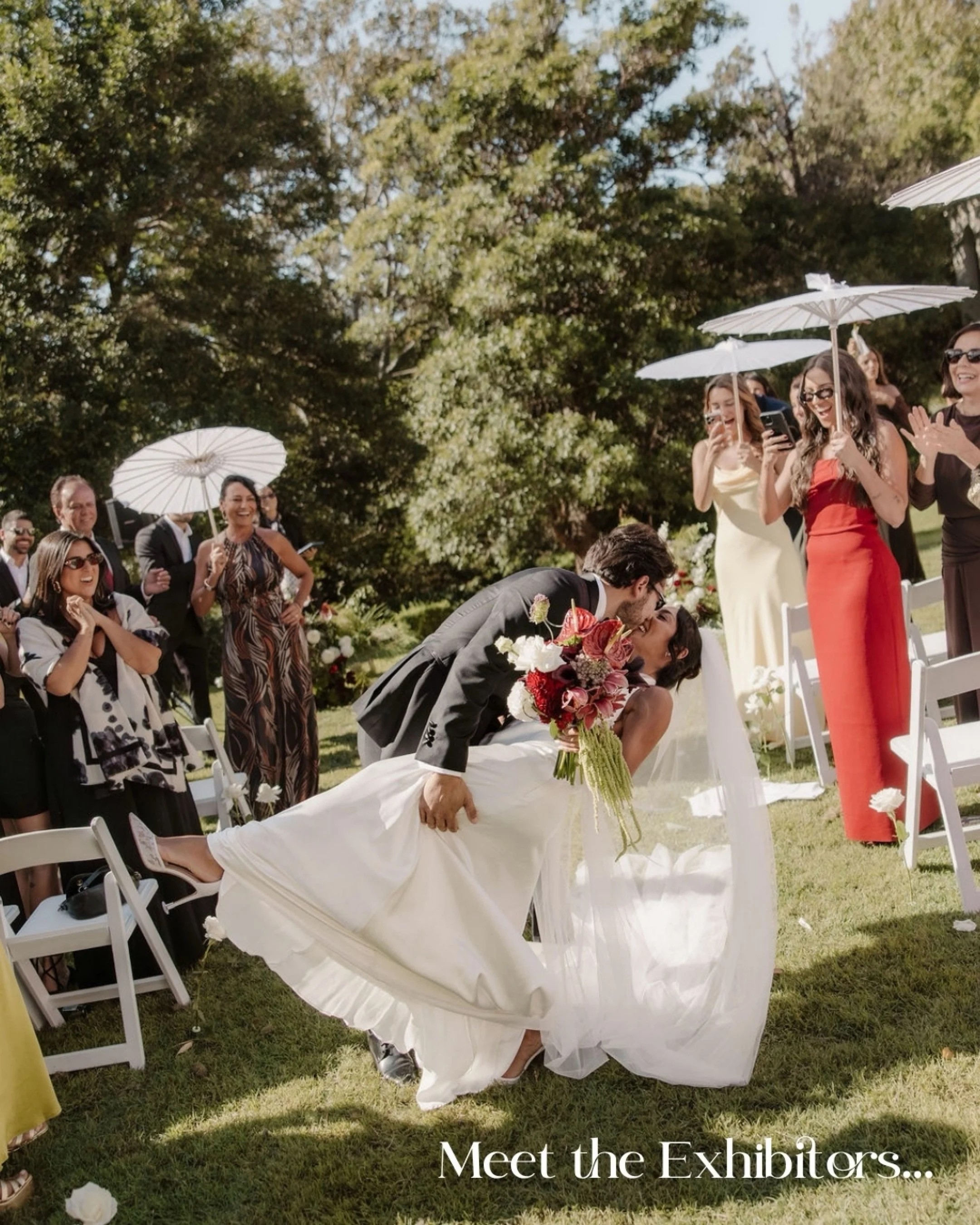MEET THE FAIR EXHIBITORS | @thedustandthegypsy 

Our team of talented floral designers is dedicated to curating personalised, elegant arrangements that add that perfect touch to your special day. Whether you envision a romantic garden theme, a classi