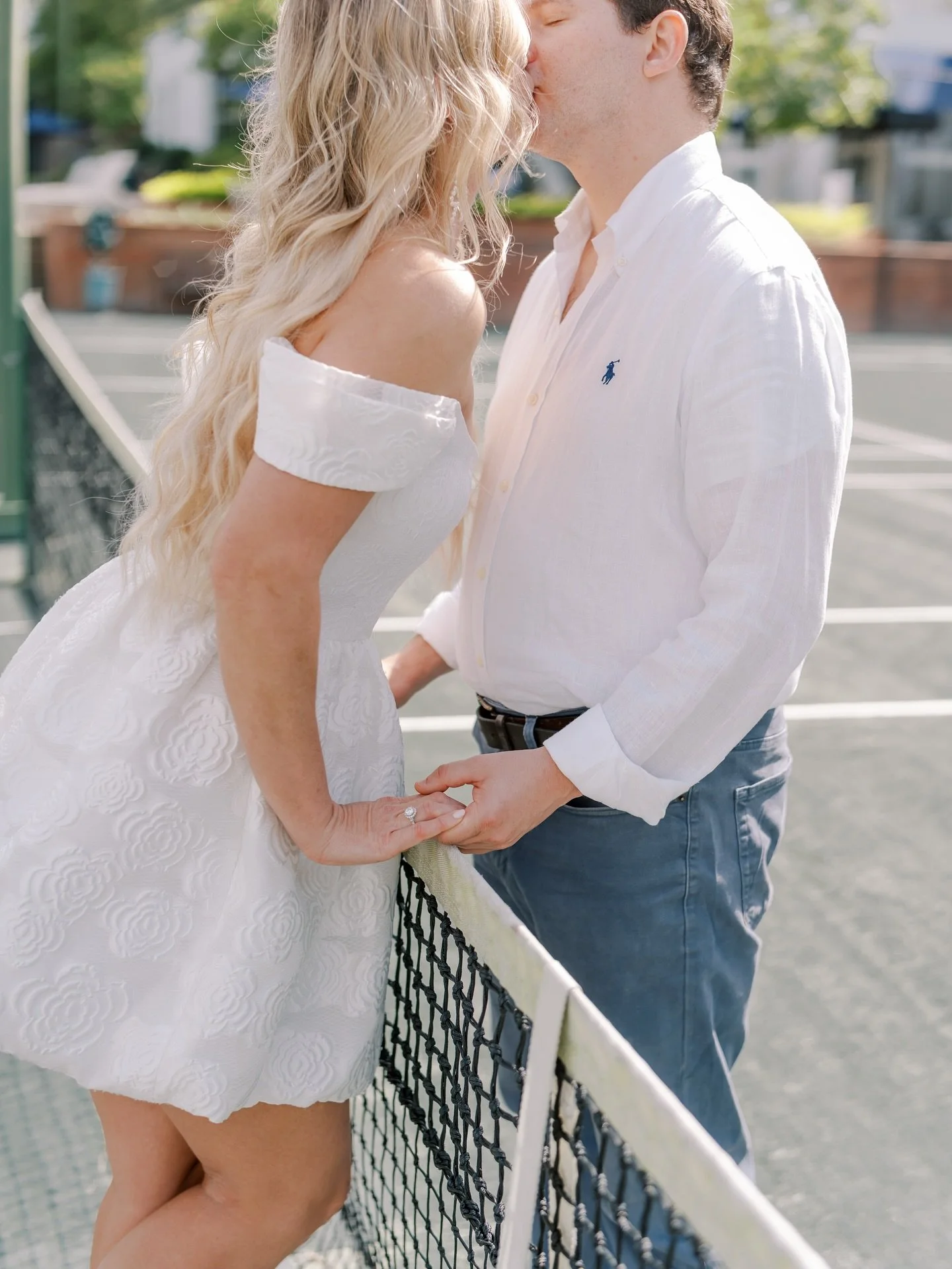 See you on the court.🎾📸 I love dreaming up engagement sessions that feel deeply personal to each couple. A place, a pastime, a piece of your story. Whether that leads us to Italy, a sailboat off the New England coast, wandering West Side in NYC, or