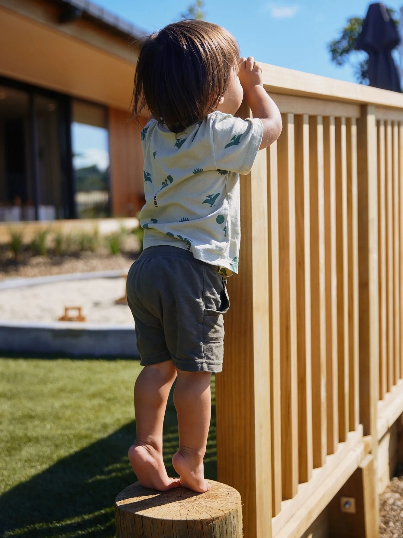Imagine how much more focused, happy + curious your children could be if they felt calmer at home. You don&rsquo;t need a sprawling backyard or a country home to bring nature inside. With simple, affordable touches, even city apartments can become ha