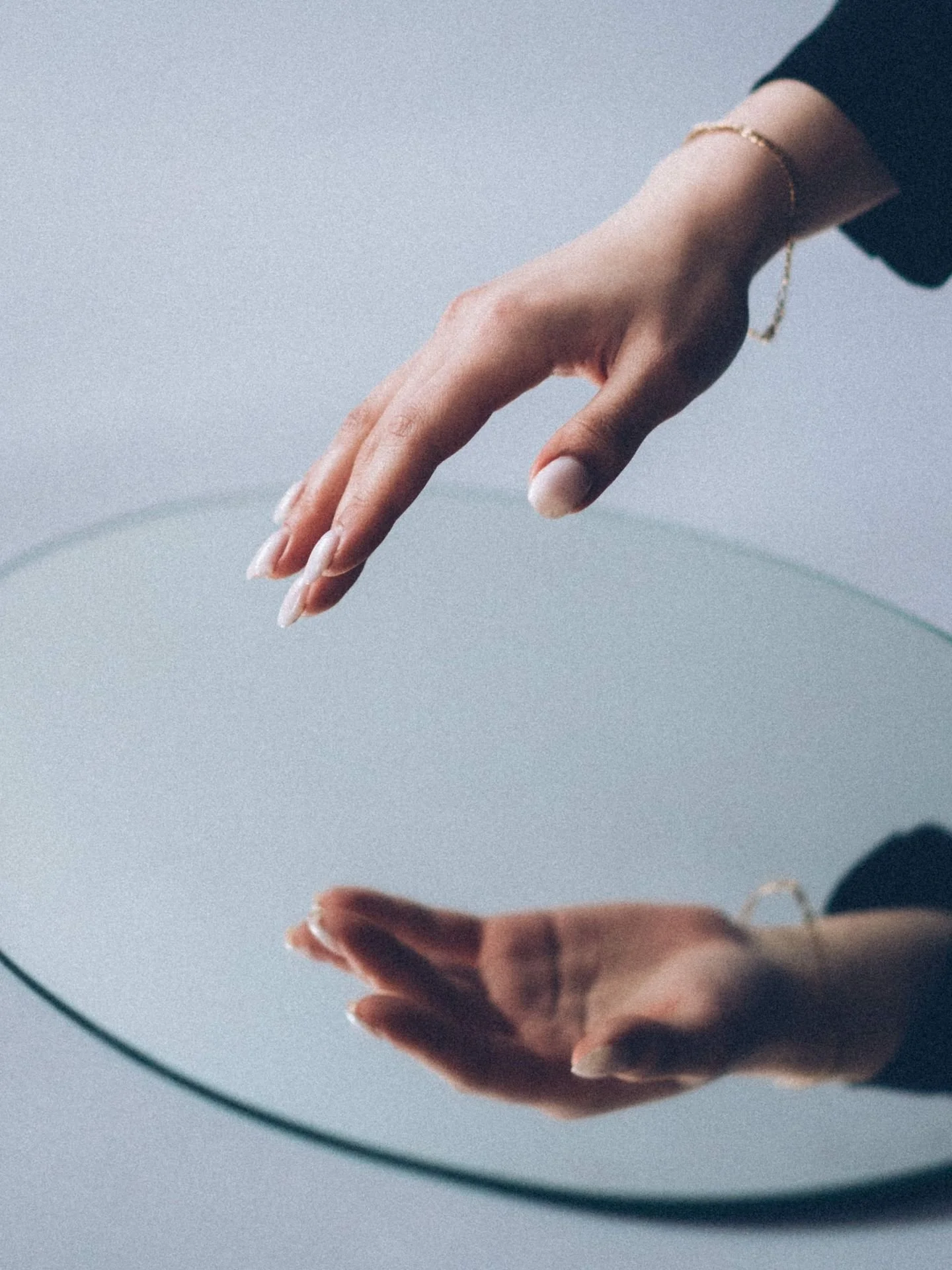 We&rsquo;re quick to change our reflection but slow to change our environment where we spend 90% of our lives.

Maybe your space is shaping more than you think. Ready to learn more? Start with a Design Clarity call.