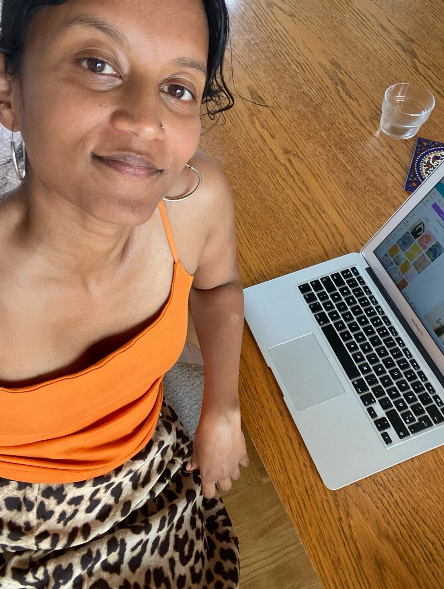 Tak for i &aring;r🧡🧡🧡 

Tak til dig som f&oslash;lger med her og tak til dig, som har valgt at dele din rejse ind i for&aelig;ldreskabet sammen med mig. Det f&oslash;les stort og vigtigt hver gang I viser mig tillid og v&aelig;lger at forberede je