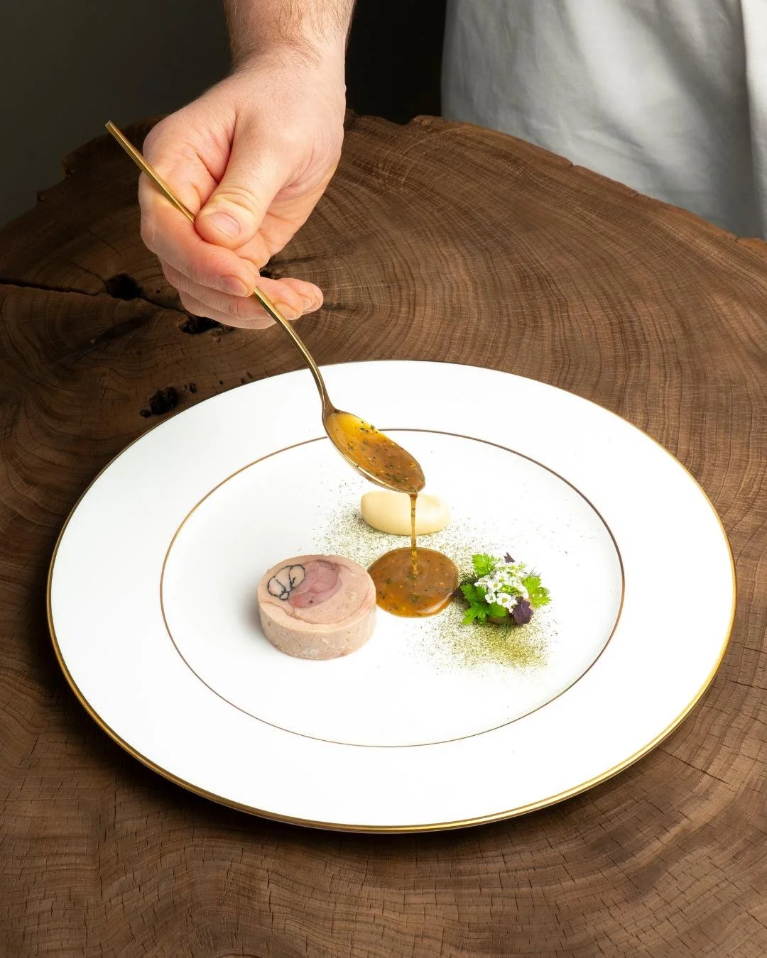 PHEASANT parsley root, mustard

Paired with Pinot Blanc, Devon.

Comment "book" for a link sent straight to your DMs.