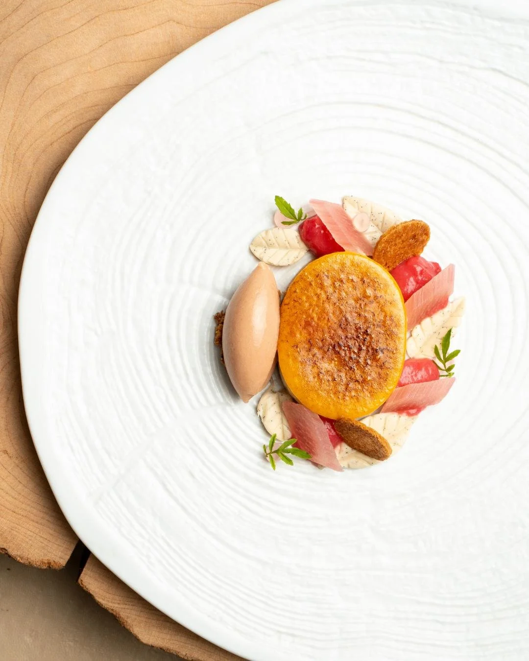 DUCK EGG rhubarb, hibiscus

Perfectly paired with Black Muscat, California.

Book a table via the link in bio.