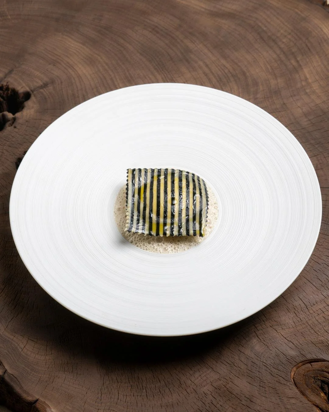 WHITE ONION ravioli, truffle

Perfectly paired with Chardonnay, Santa Barbara.

Book a table via the link in bio.