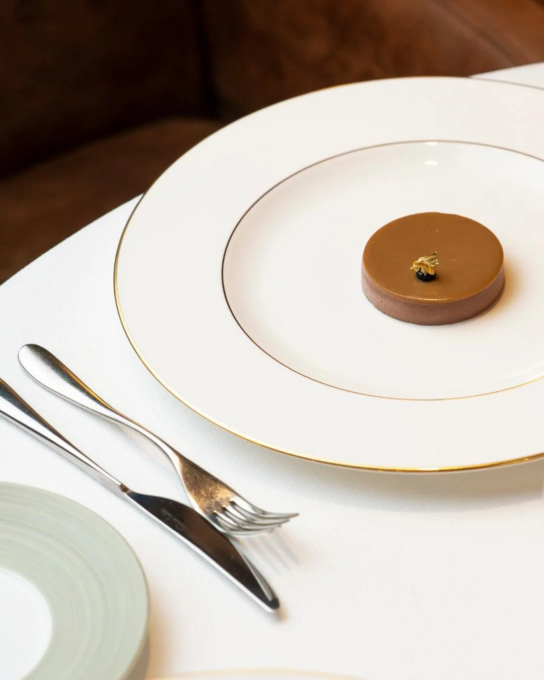 Anticipate the arrival of summer with every course at &Agrave;cl&egrave;af, where delicate flavours and British seasonality take centre stage.