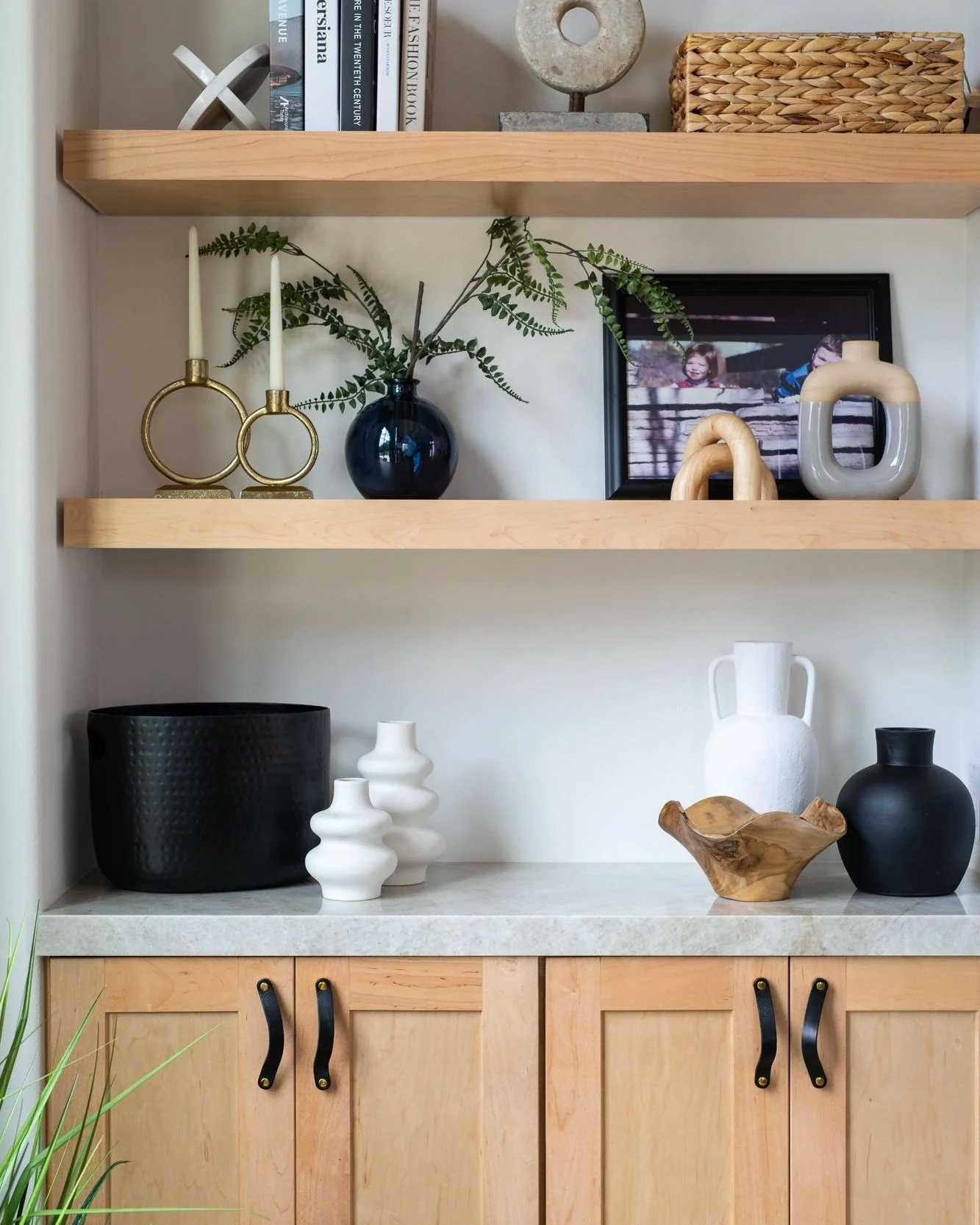 At Parsons I.D. we believe in welcoming, timeless, and thoughtful design.⁣
⁣
⁣⁣⁣⁣⁣⁣⁣⁣We specialize in everything from full-service new builds to furnishing projects, remodels, and everything in-between in Austin, TX, and surrounding areas.⁣
⁣
⁣⁣⁣⁣⁣⁣⁣