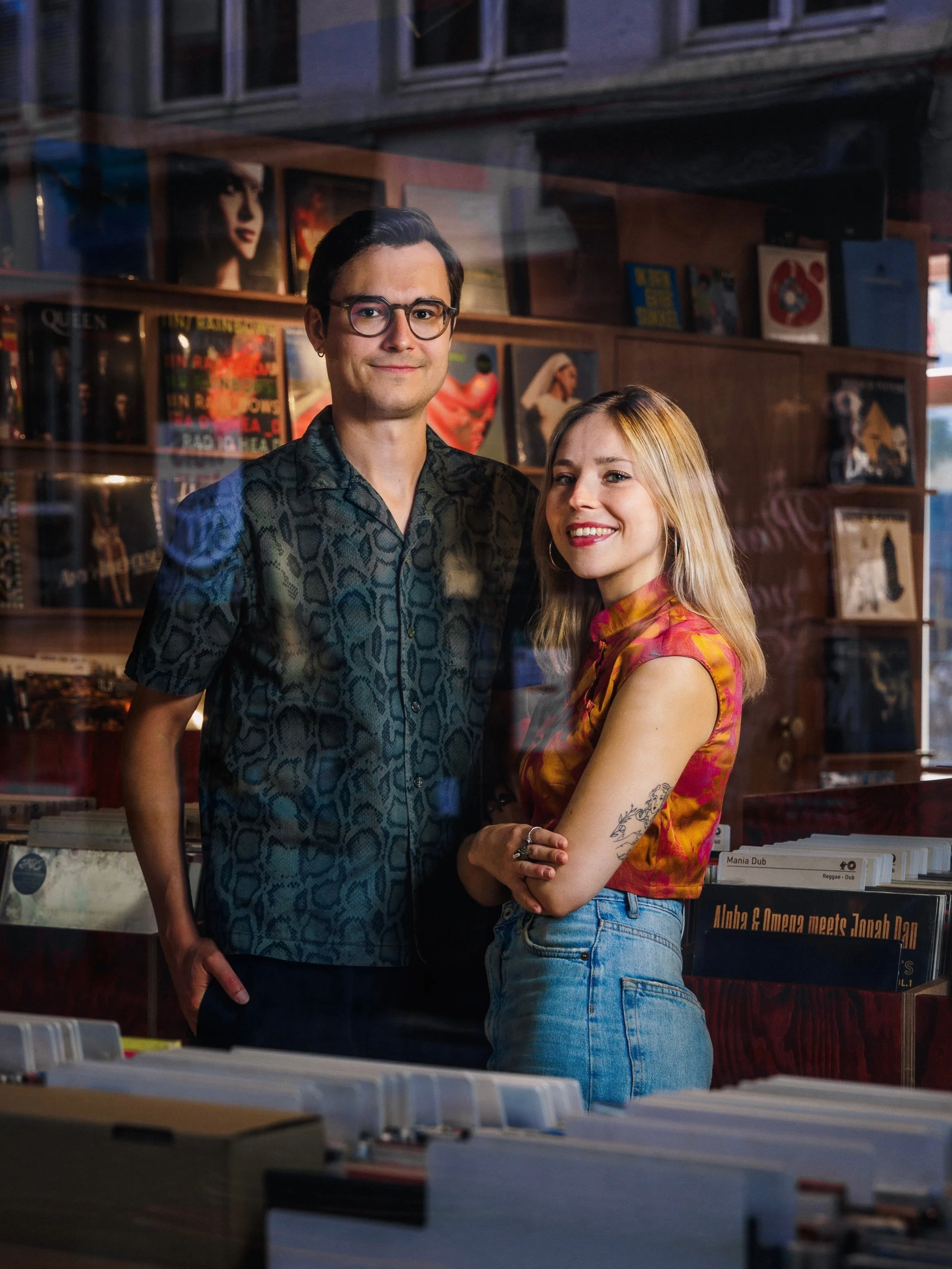 &lsquo;t Is maar dat jullie het weten&hellip; Deze week start ook het vierde seizoen van De Keuze van Klara! Hoera! Dat betekent weer heerlijke weekendvibes, en albumtips van Julie Mosar. Luisteren is zilver. Cd&rsquo;s en platen kopen is goud!

De K