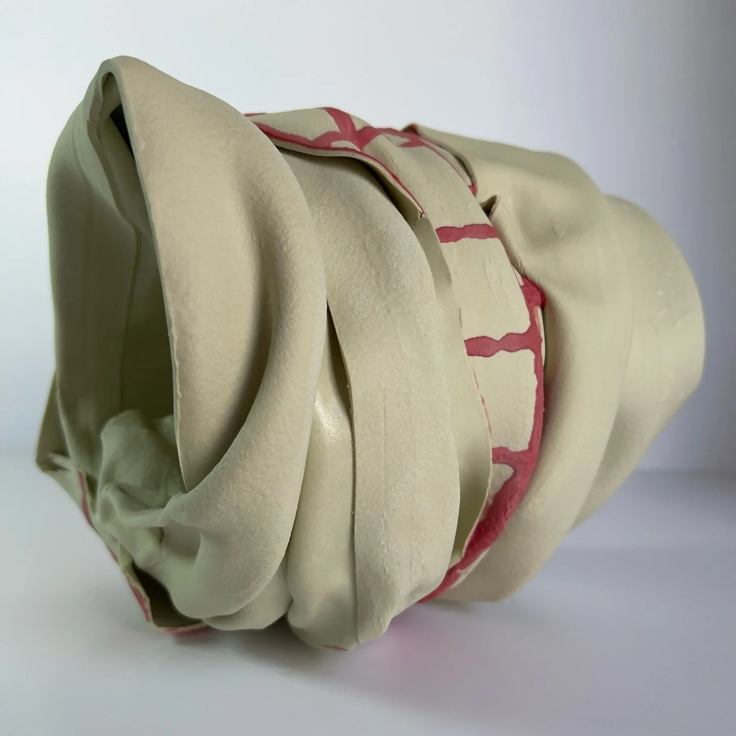&ldquo;Ephemeral Fabric&rdquo; &mdash; my submission to the 63rd Panhellenic Ceramic Exhibition, exploring the delicate interplay between permanence and transience.

Paper Porcelain