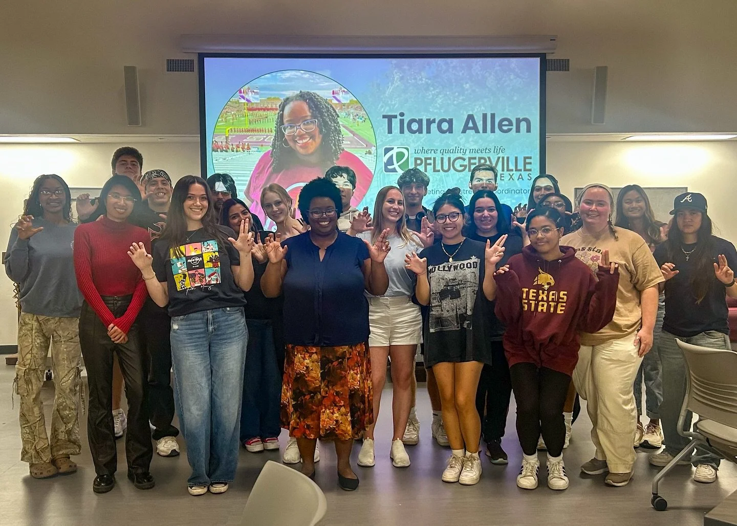 Meeting recap! ✨ We had a great night learning from Tiara last night in Old Main 320. Thank you all for coming out 🙌 Stay tuned for our next guest speaker! 🎤📚