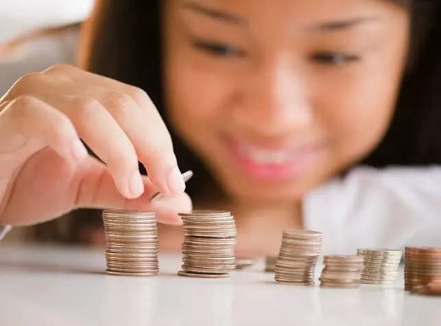 What Your 18-Year-Old Should Know About Money Before Leaving Home