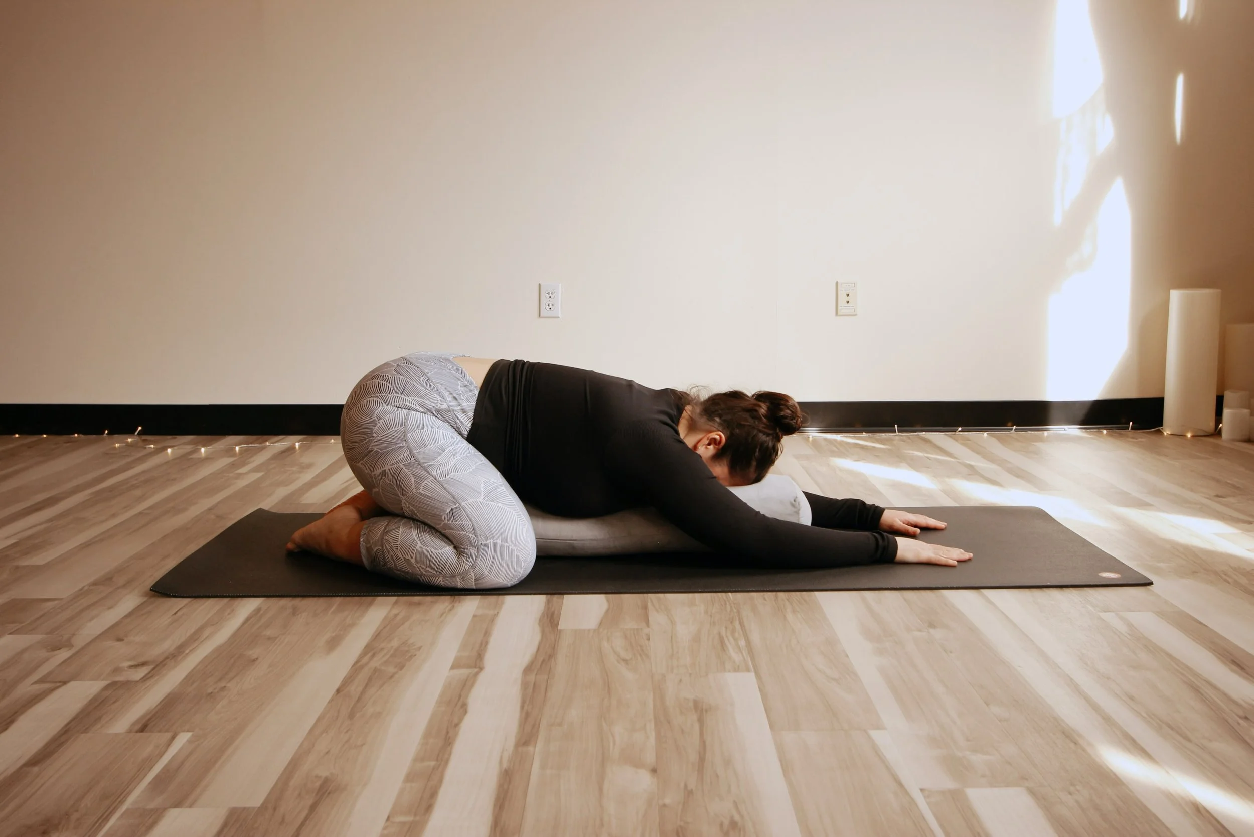 Join Licensed Mental Health Counselor &amp; Holistic Wellness Practitioner, @clinician_on_a_mission for a Fall Rest &amp; Restore workshop.

This experience includes
🍂 supported nervous system restoration
🍂 cozy tea
🍂 guided mediation 
🍂 mindful 