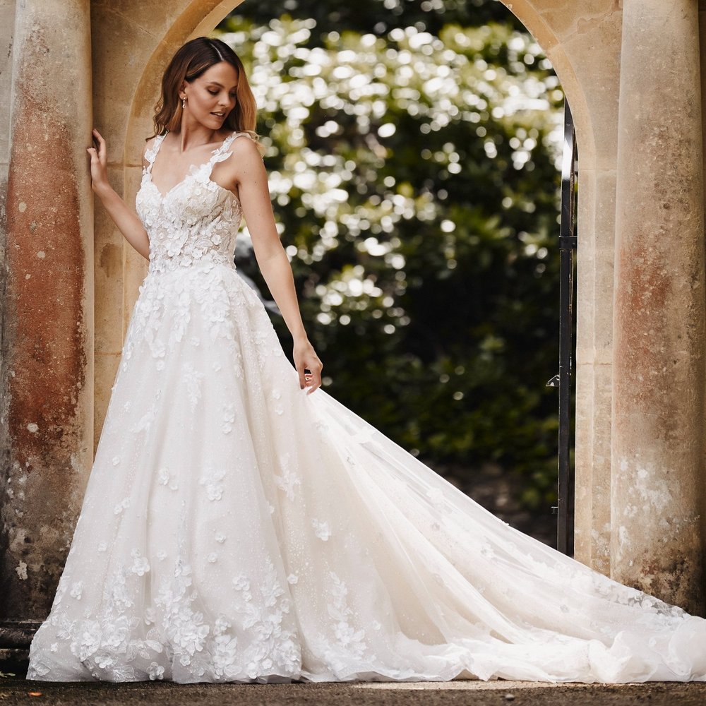 Tiffany’s Bridal Gowns Leeds - Elegant Wedding Dresses | Bridal House ...