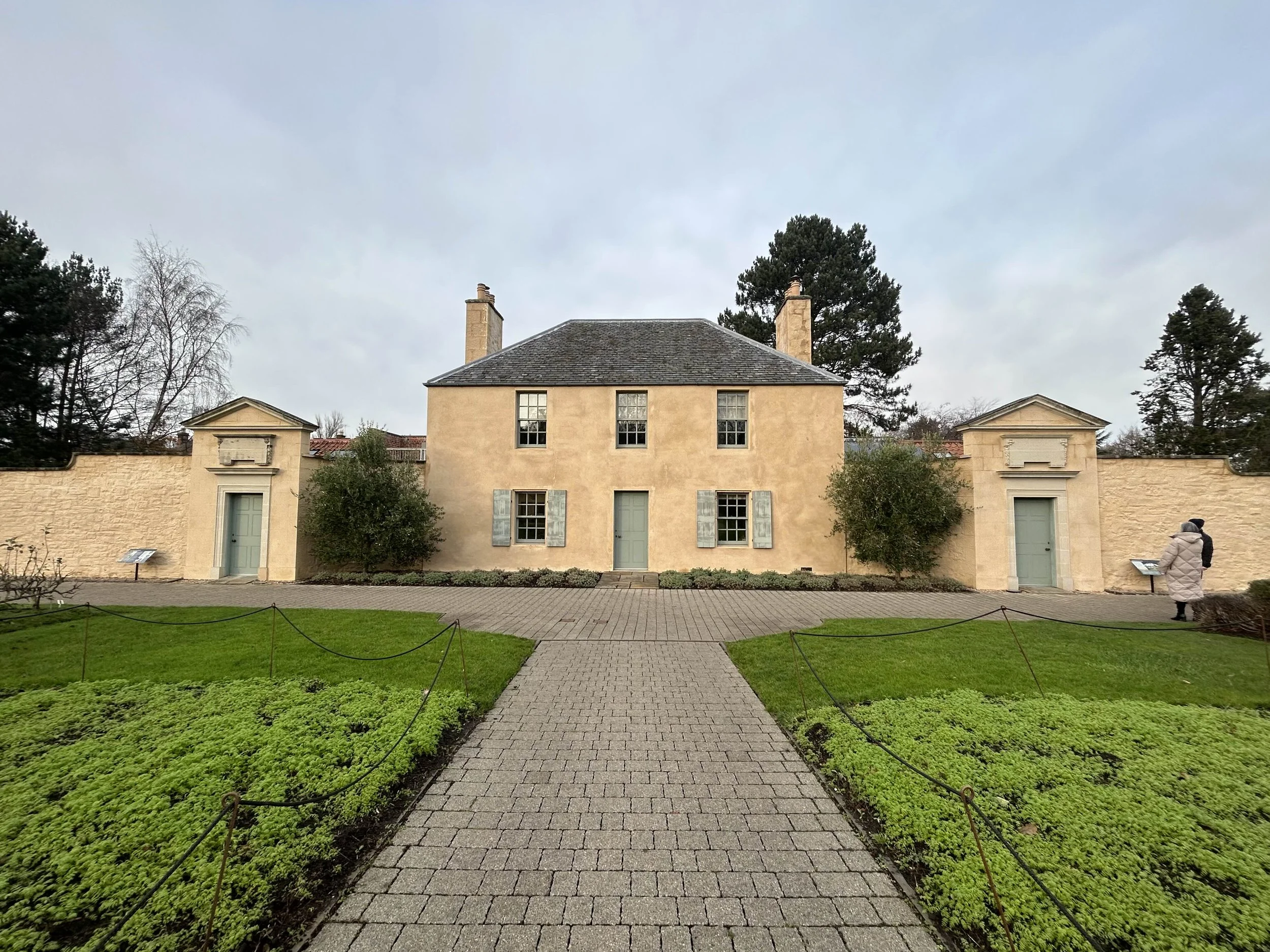 Terrified of Cults? Here's What to Watch For Before It's Too Late