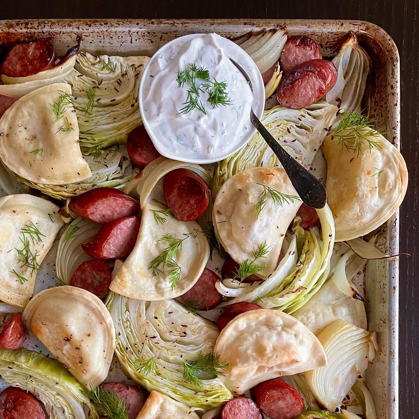 Here in NJ, it&rsquo;s that in between season &mdash; you know, the one where you wear that lightweight jacket you paid too much for only twice. 🤷🏼&zwj;♀️

This sheet pan meal is perfect for crisp days. Bonus: It&rsquo;s so easy to put together, yo