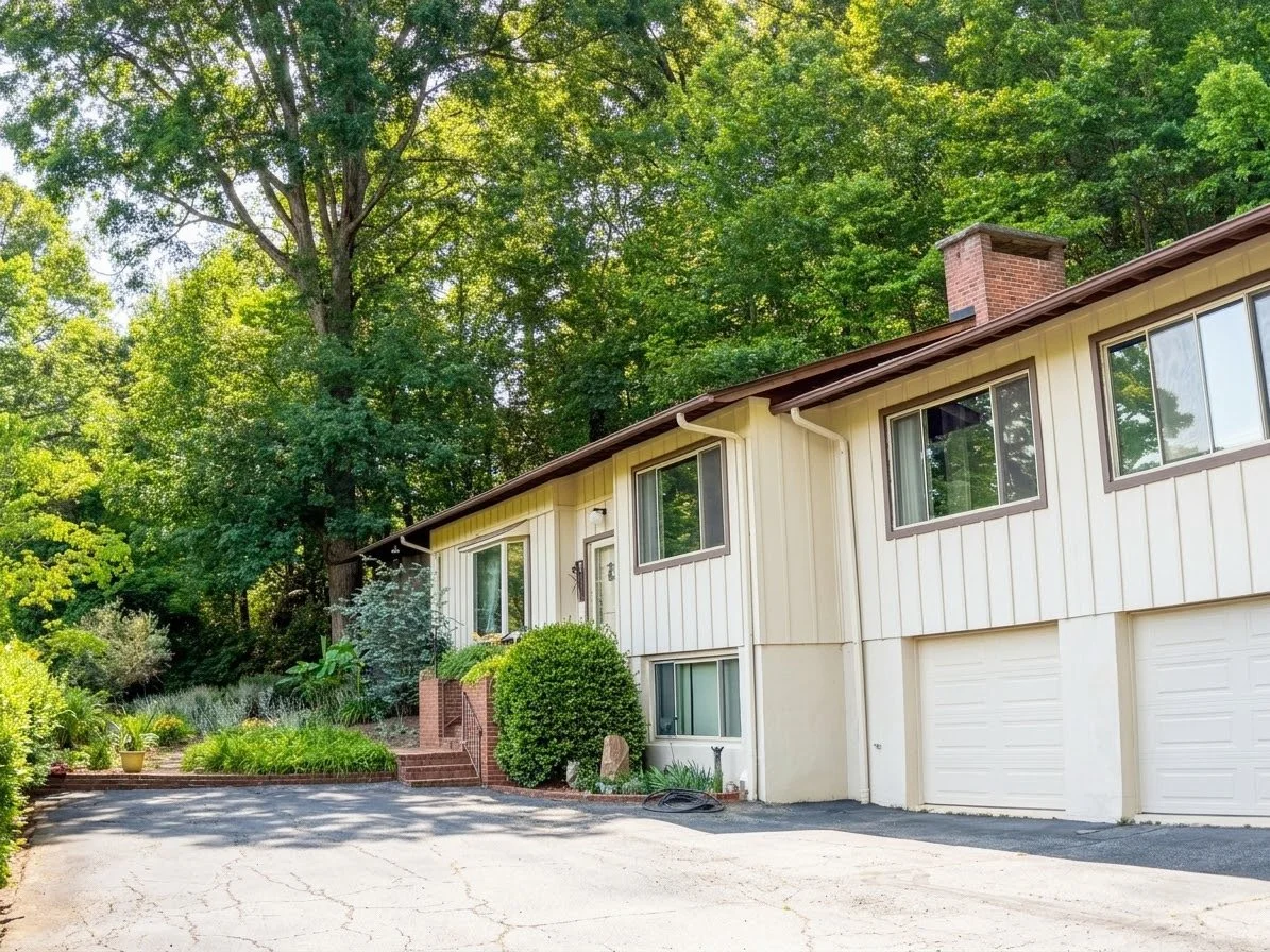 506cc house from driveway.JPG