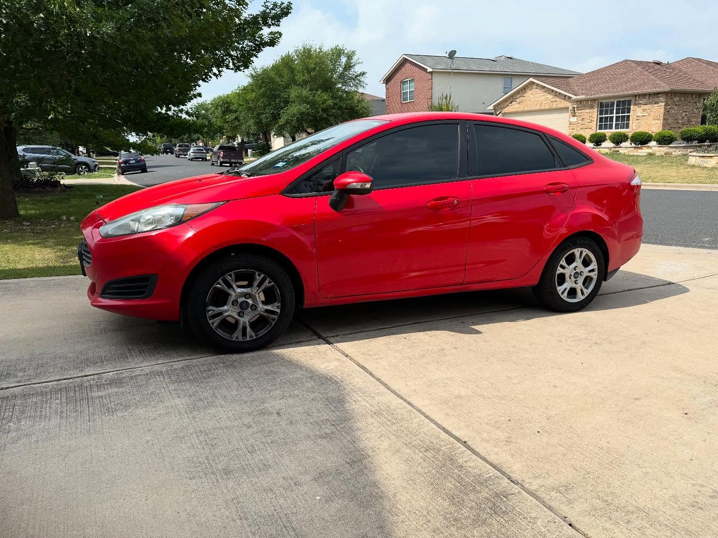 This 2014 Ford Fiesta just got some fresh Geoshield C2 Ceramic tint. Book your vehicle today before the heat gets you. 👊😎 #tinter #windowtint #windowfilm #ceramictint #tint #staycool #jarrelltx
