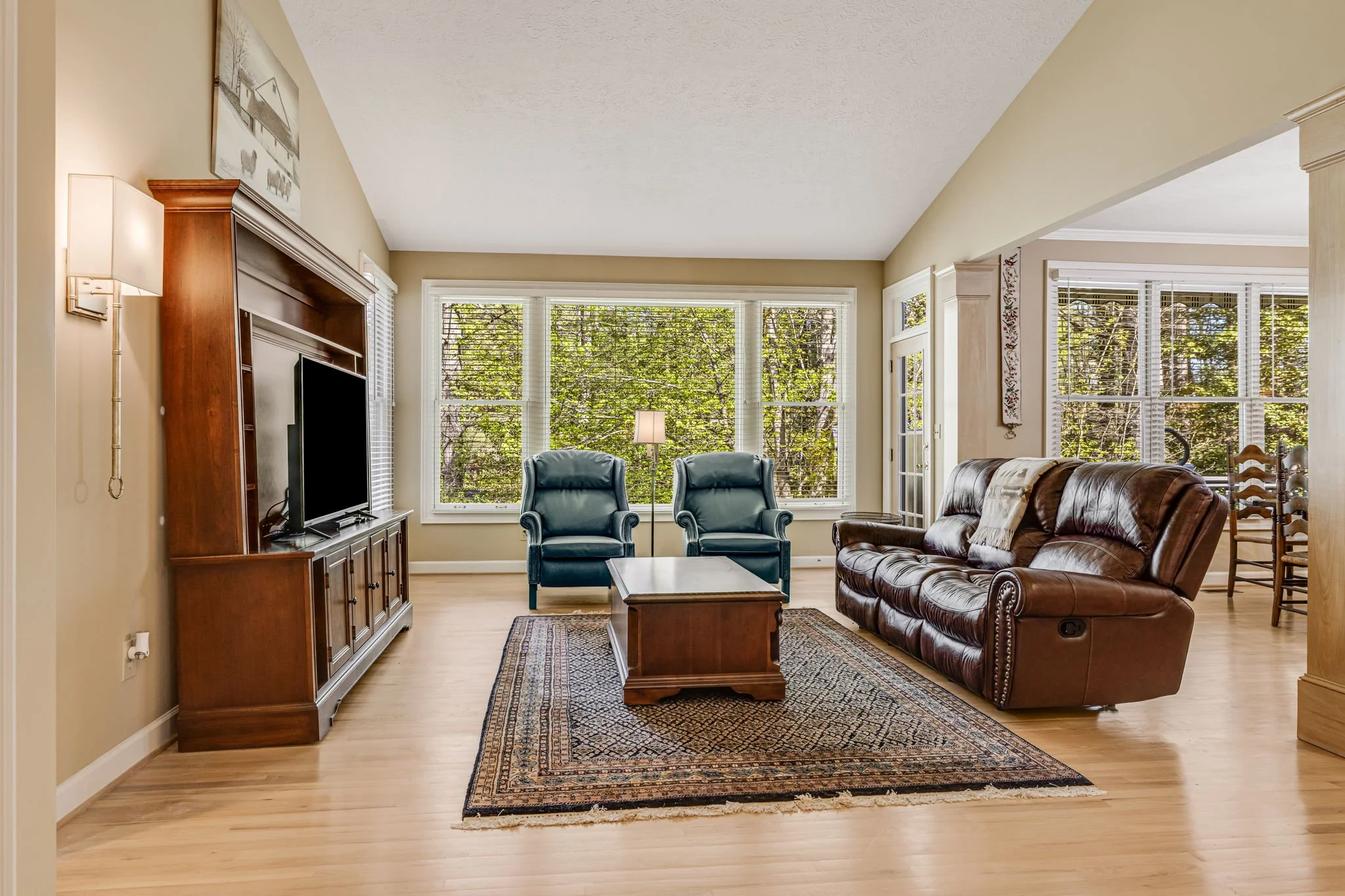 11-web-or-mls-2509-little-river-rd.jpg