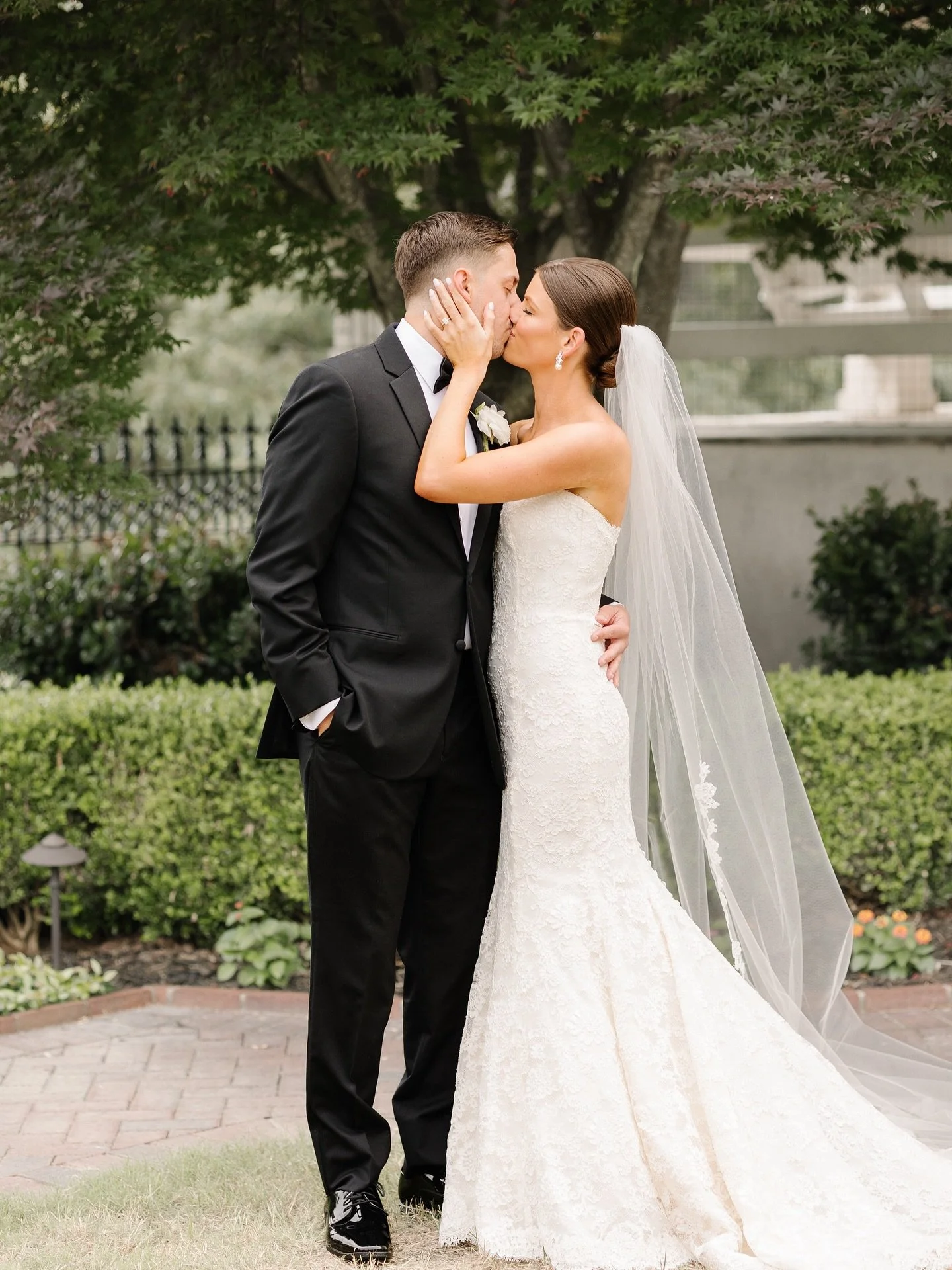 As the fall wedding season is approaching, we can&rsquo;t help but reminiscing on all the beautiful summertime weddings this season - our brides brought their visions to life so wonderfully &amp; their gowns expressed them all so well 🤍

ML Bride: @