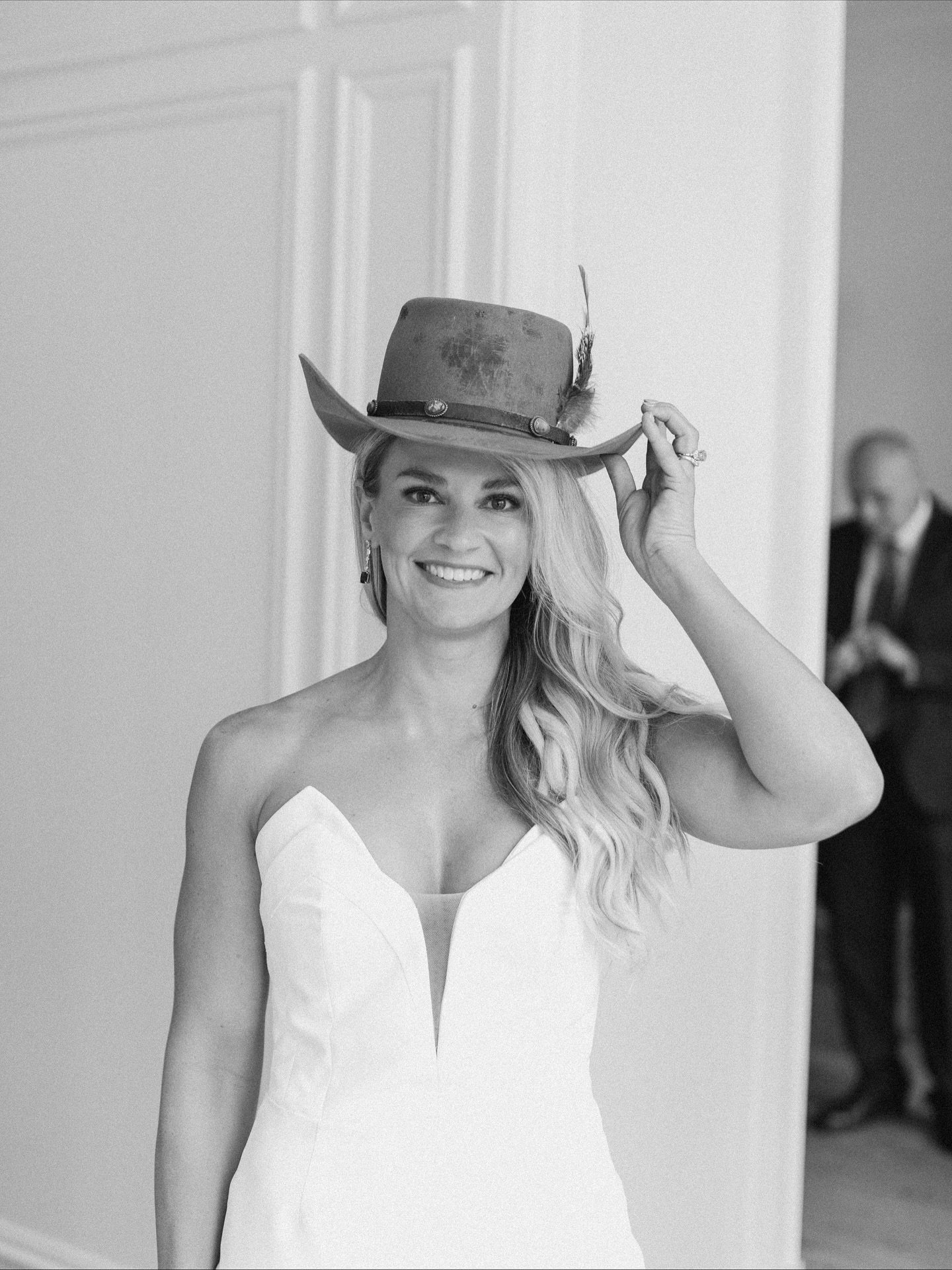 a rainy, romantic wedding day 🤍

ML Bride: @kparke16
Photography: @aldenchapple_photography
Coordination &amp; Florals: @lynndoyleflowers
Catering: @draperscatering
Cake: @milkdessertbar
Rentals: @mahaffeytent
Hair &amp; Makeup: @madeupandcuttinup
B