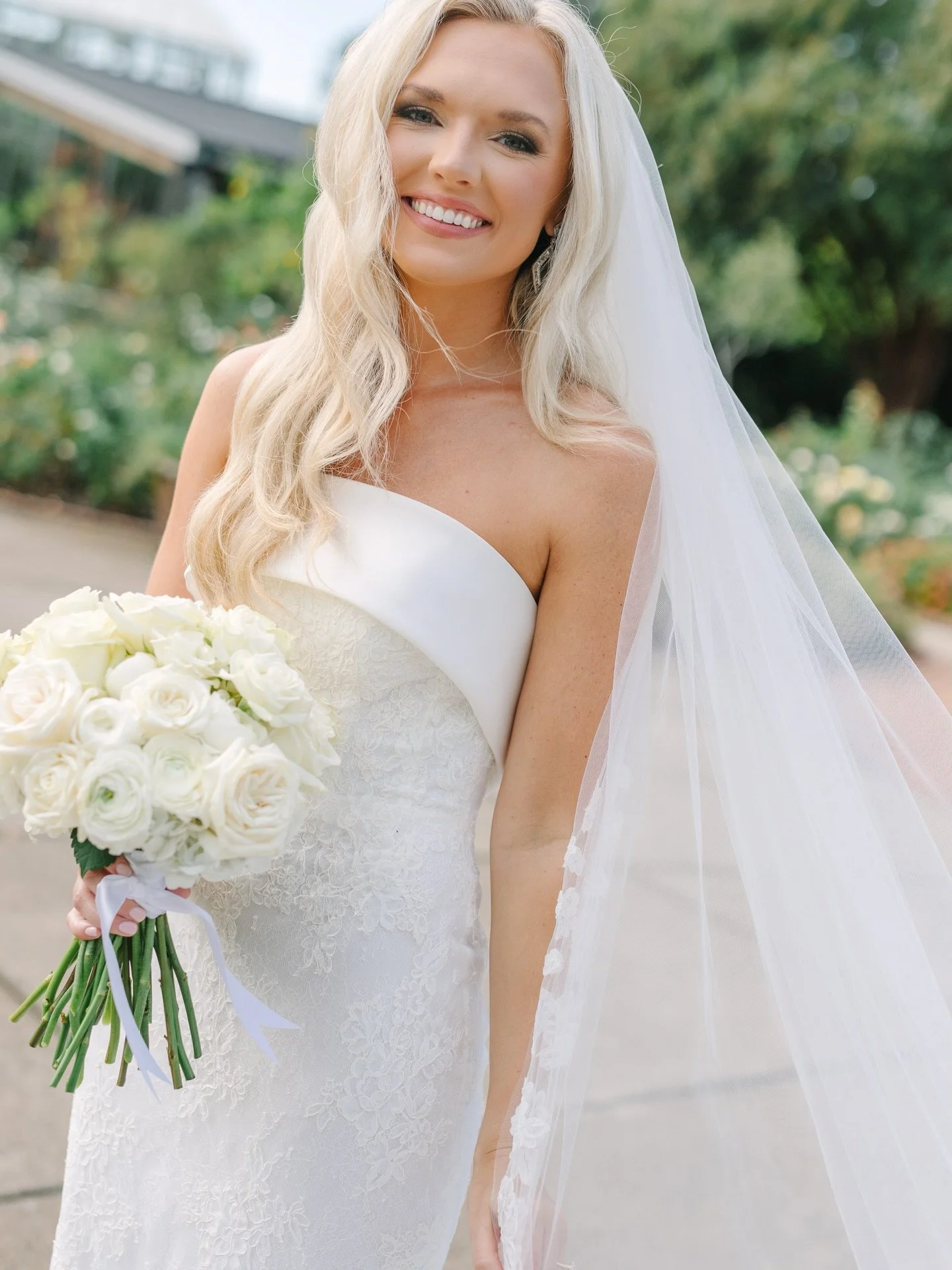 Mrs. Kasey Foropoulos 🌟🤍 

ML Bride &mdash; @kaseymckeeforopoulos 
Photography &mdash; @wildflowers901
Venue &mdash; @oakhillstables
Hair &mdash; @manesbymagsmartin