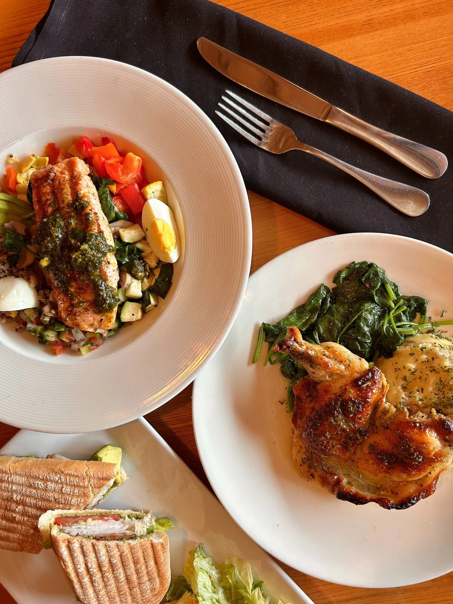 From the Citrus Chicken to the BoomFit Power Bowl and Turkey Paninis, there&rsquo;s a favorite here for everyone. 🍽️ 

Your table awaits! 

&bull;
&bull;
&bull;
&bull;

#napaflatswoodfiredkitchen #collegestation #aggieland #aggielandrestaurants #bcs