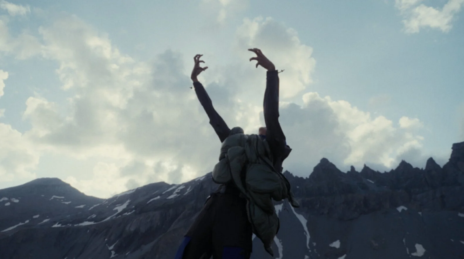 Music & Dance Videos Meet Fashion Films: "Vibe Check"