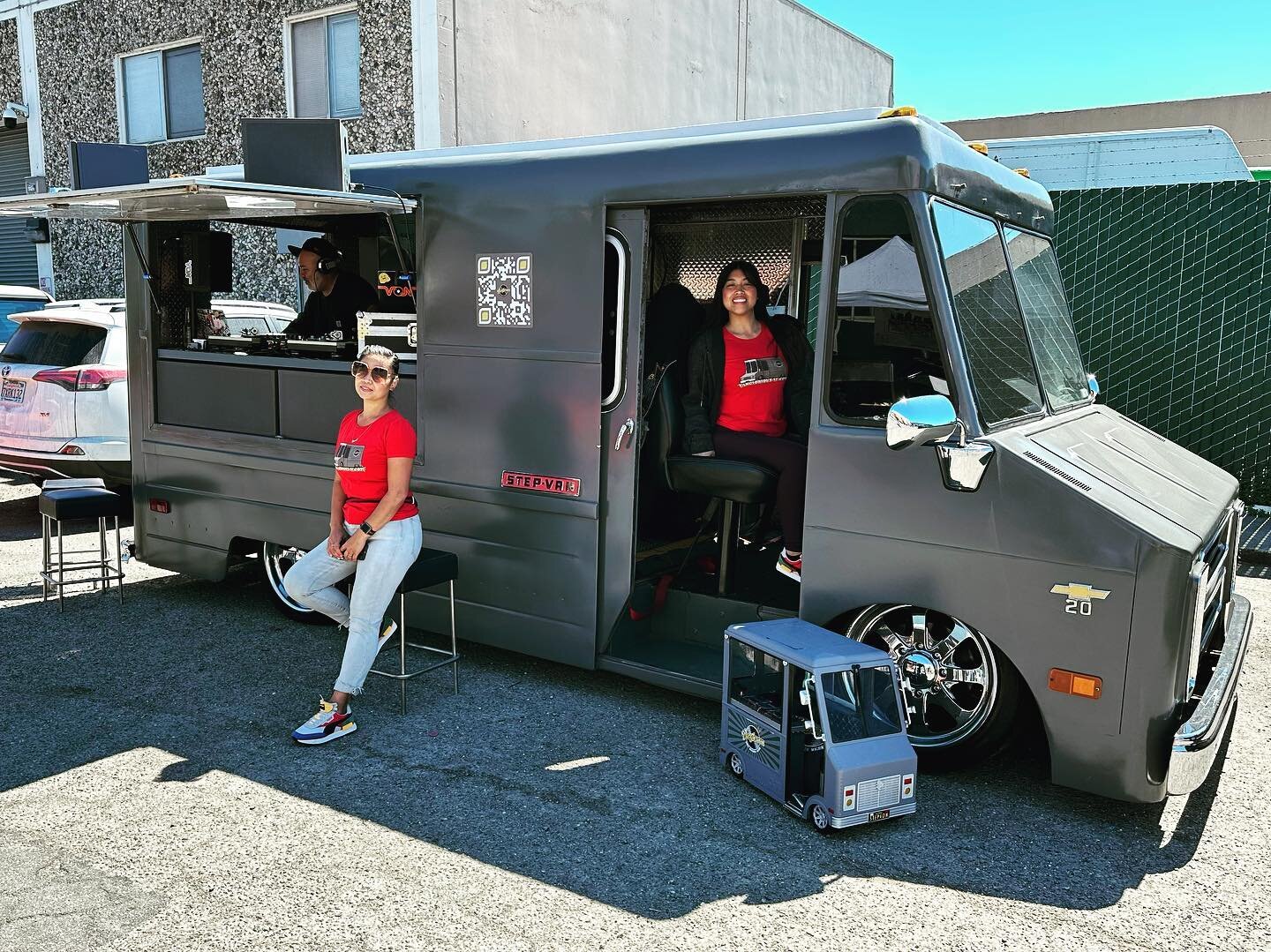 Still buzzing from last weekends event at @harmonicbrewing 
Thanks @alpastorpapi415 for having us. And thanks @dj_baysik @dj_gstaxx &amp; @djmre415 for sharing your talent with us. 

#sf #sanfrancisco #classicstepvan #baylove #djtruck #djlife #bagged