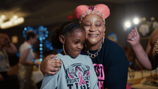 14. 875_9QF1LB_jasmine-hugginggif.gif