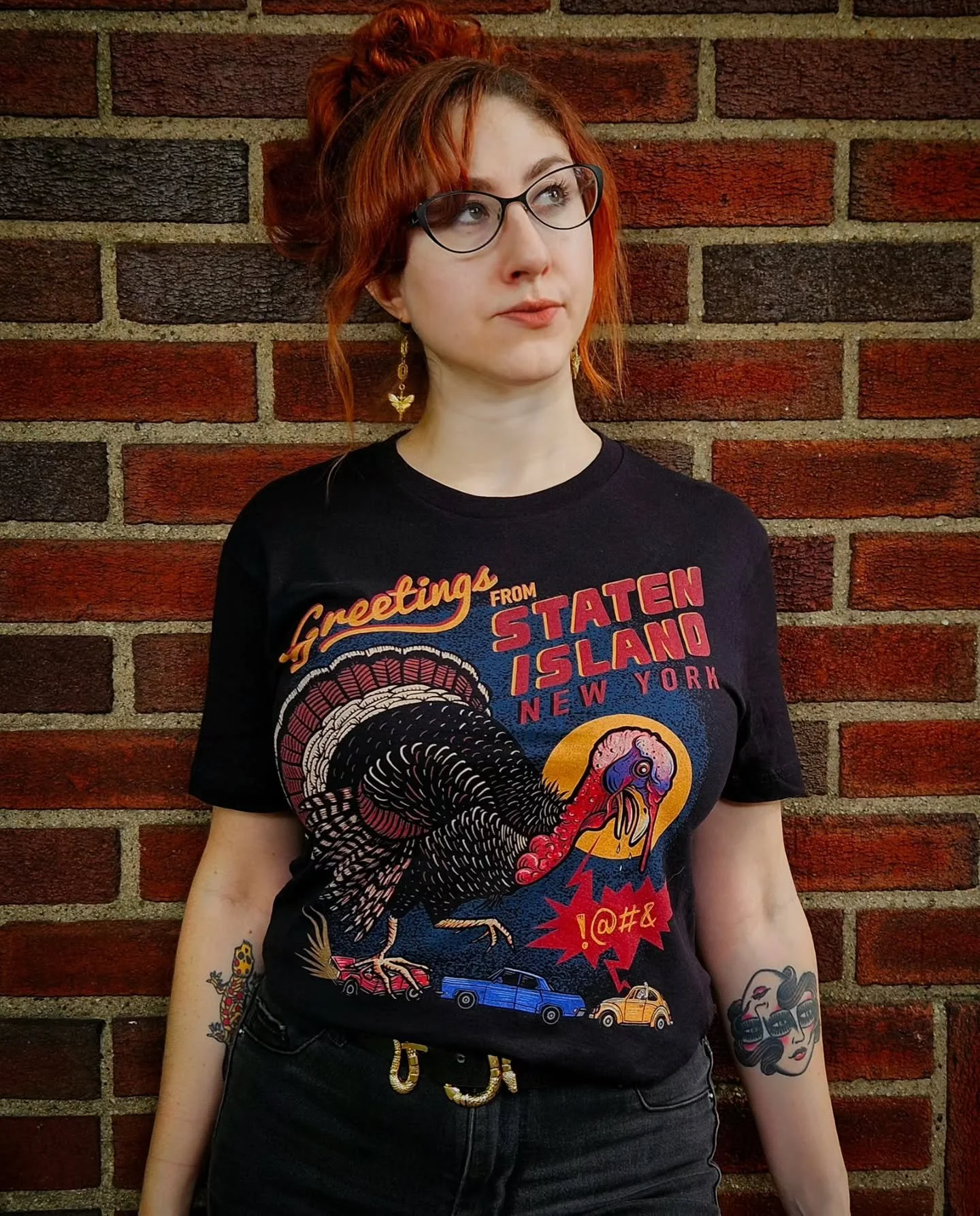 🚨NEW SHIRT ALERT🚨 An ode to the unique Staten Island experience of getting caught in a turkey-related traffic jam 🦃 Back in my day, they used to hang around the hospital and Rab's, but over time they've gobbled up more territory. If your car has b