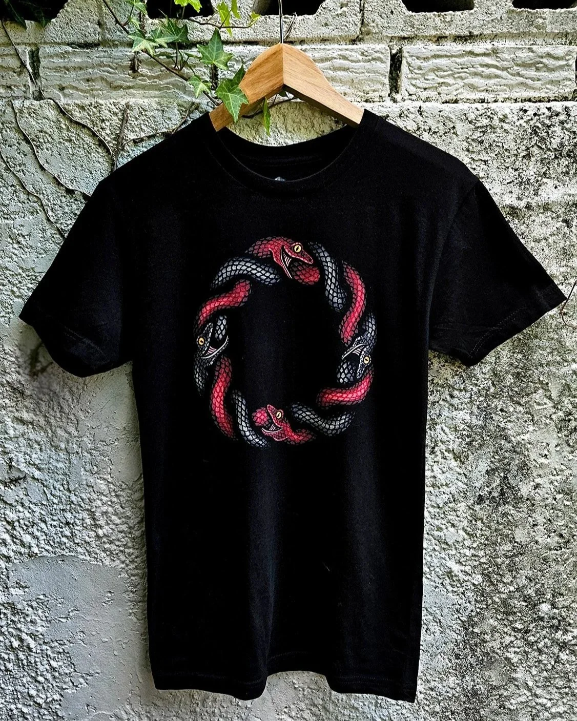 ouroboroz-shirt-outside3.jpg