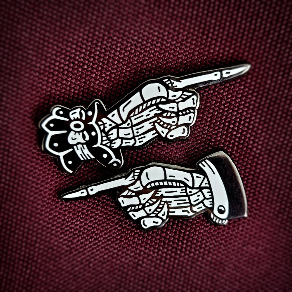 Épingle De Col Squelette Main – Argentium Silver 935 – Personnalisable, Fait Main