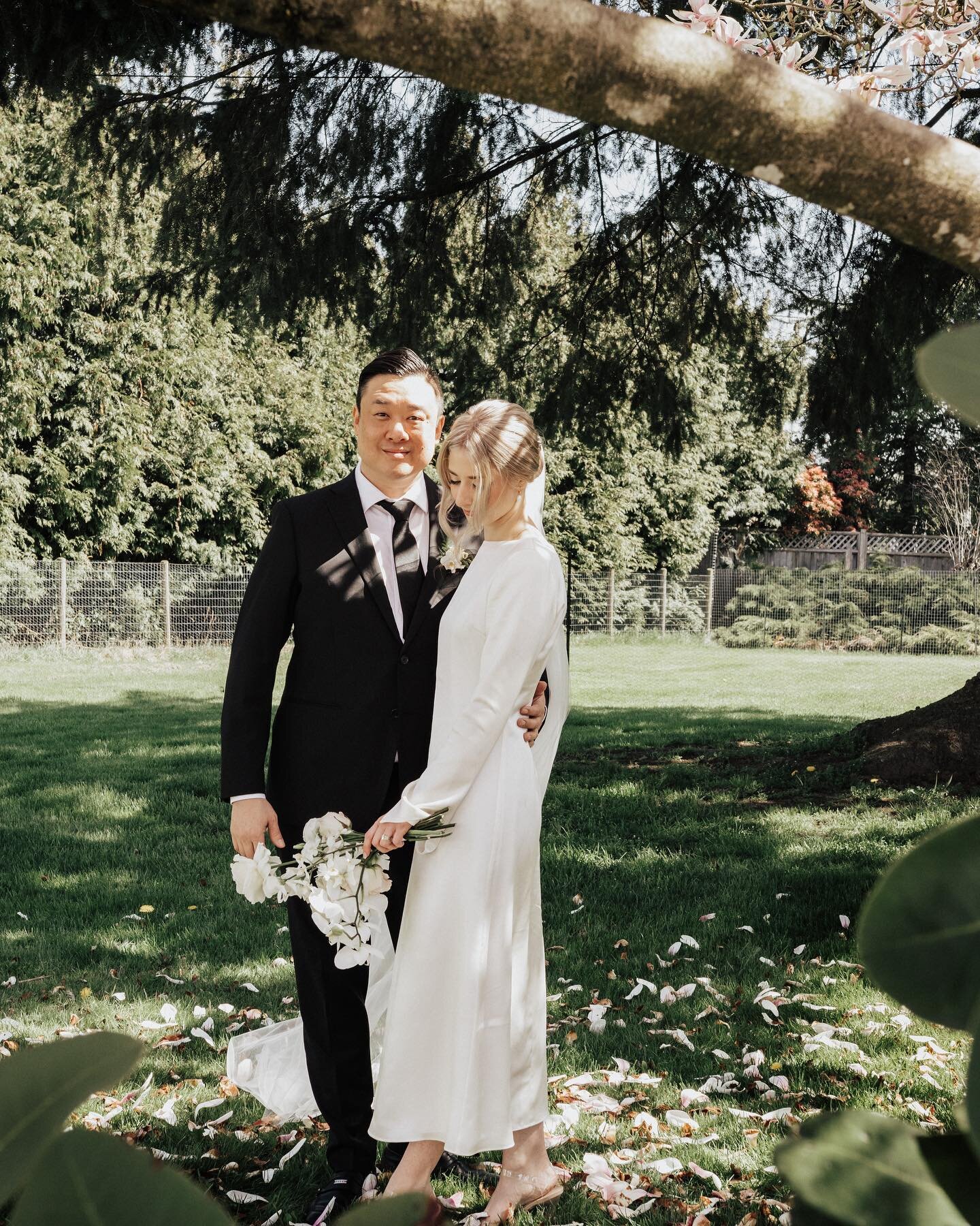 I cannot get over this wedding !!! So imma be posting a few more cause we out here making all brides and groom look epic 🫢🫡