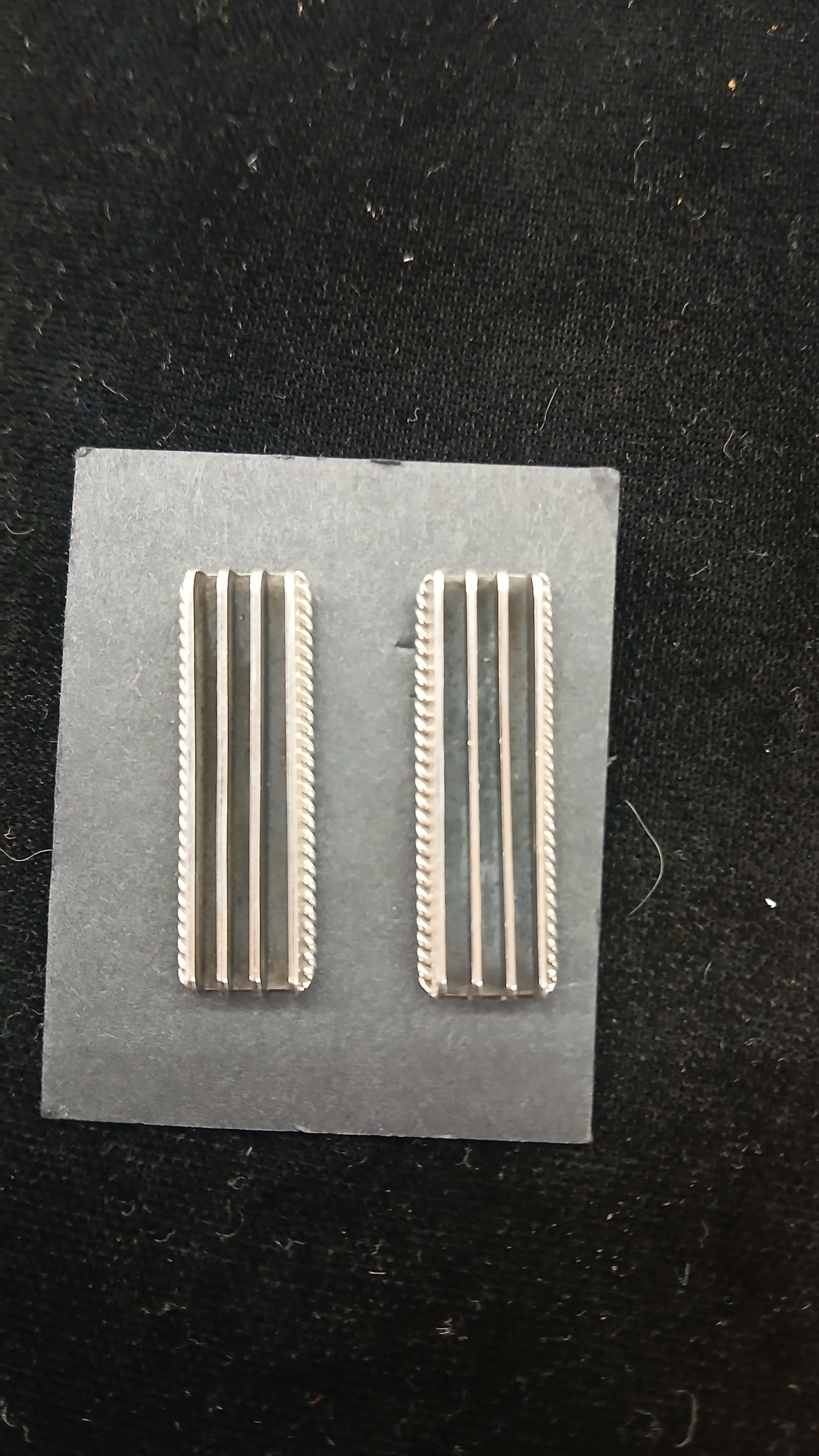 Silver Rectangle groove earrings