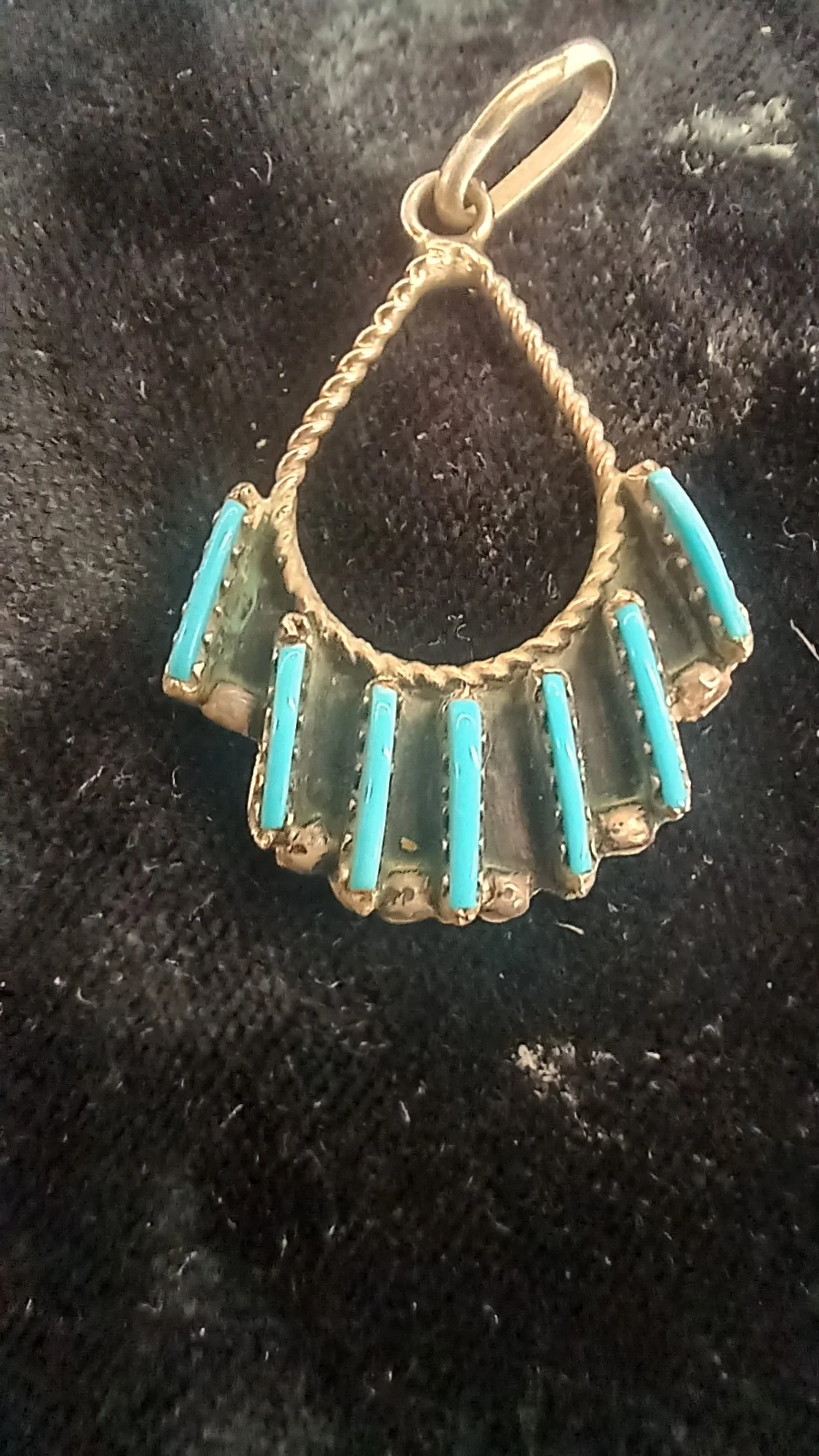 Pendant Zuni Turquiose needlepoint pattern