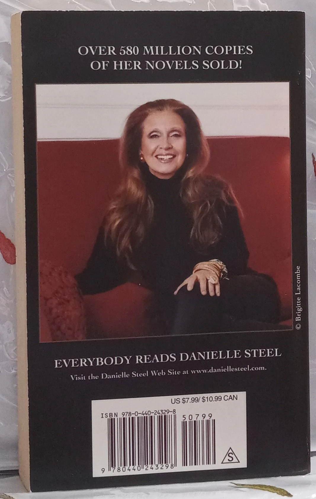 LE25-63RO0108 (2).jpg